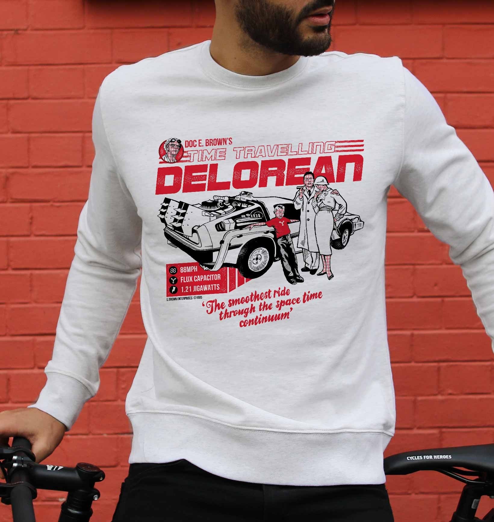 Sweat Delorean de couleur Gris chiné par Neon Mystic