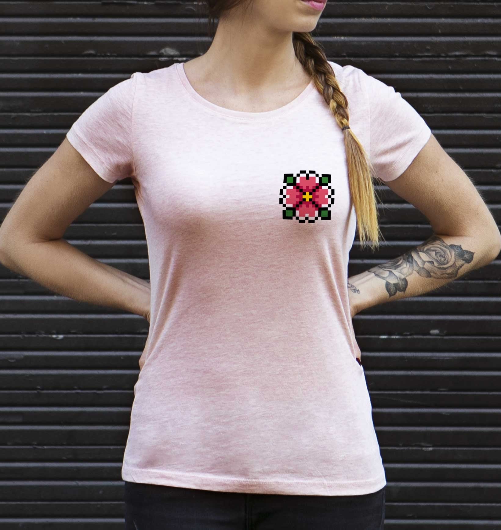 T-shirt Femme Pixel Fleur de couleur Blanc