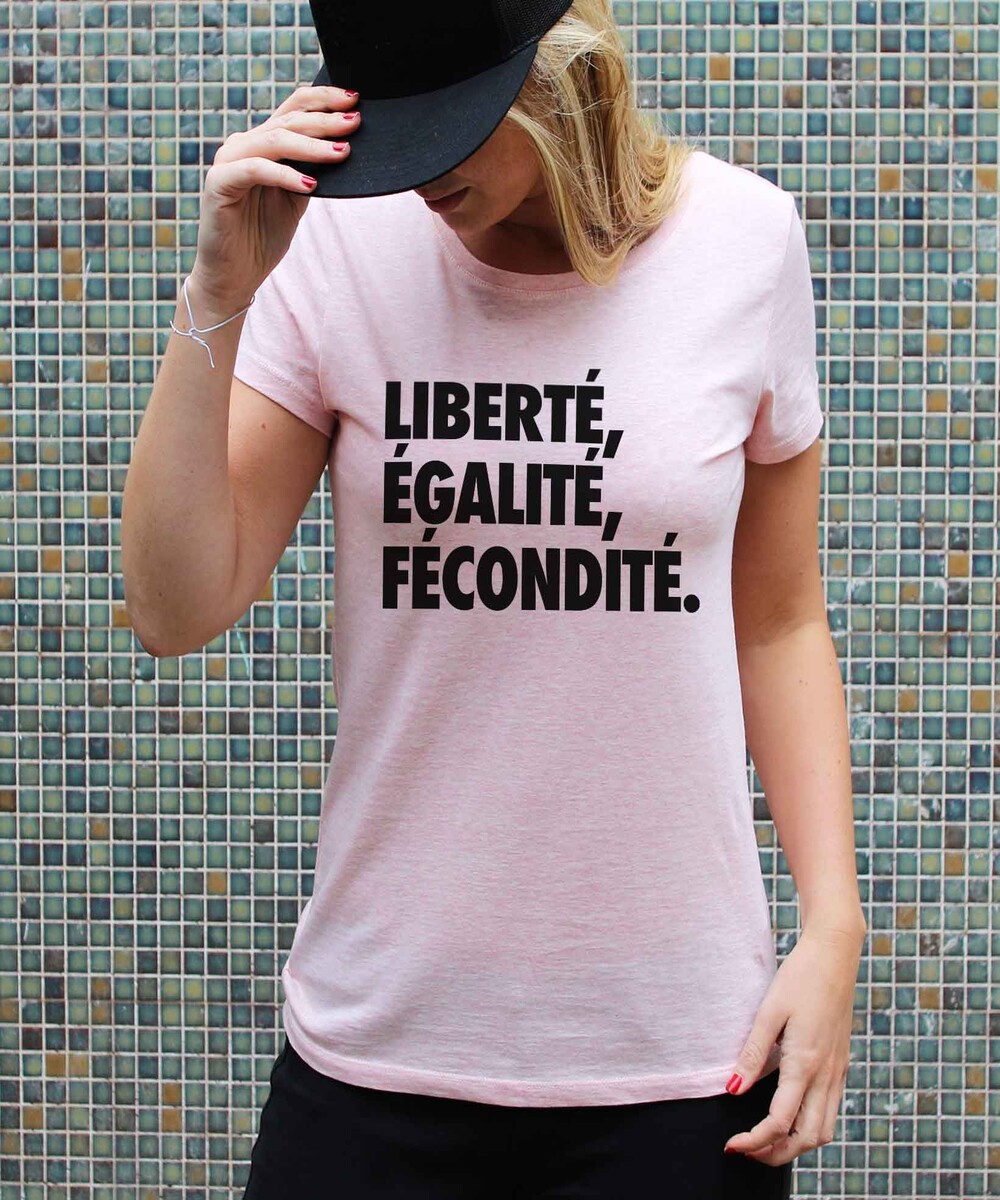 T-shirt pour Femme Femme Liberté, Egalité, Fécondité de couleur Rose chiné