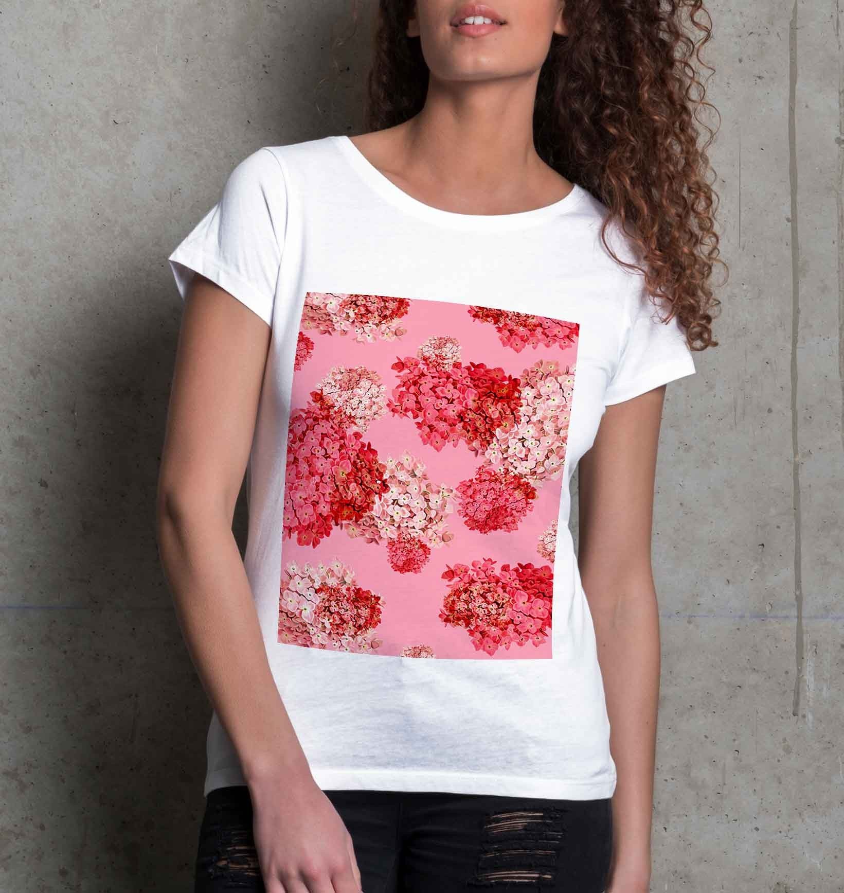 T-shirt Femme Fleurs Roses de couleur Blanc