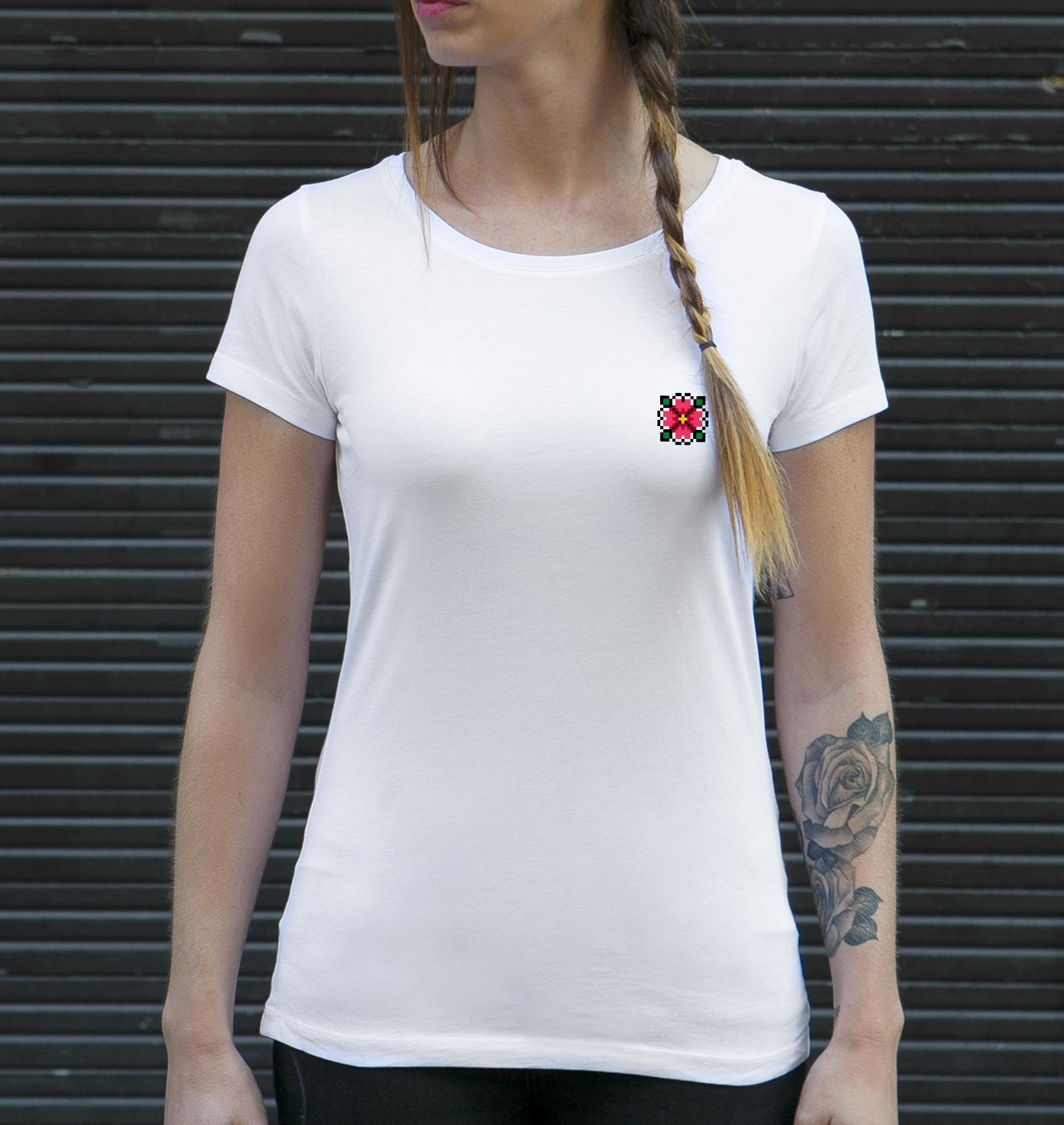 T-shirt Femme Pixel Fleur de couleur Blanc