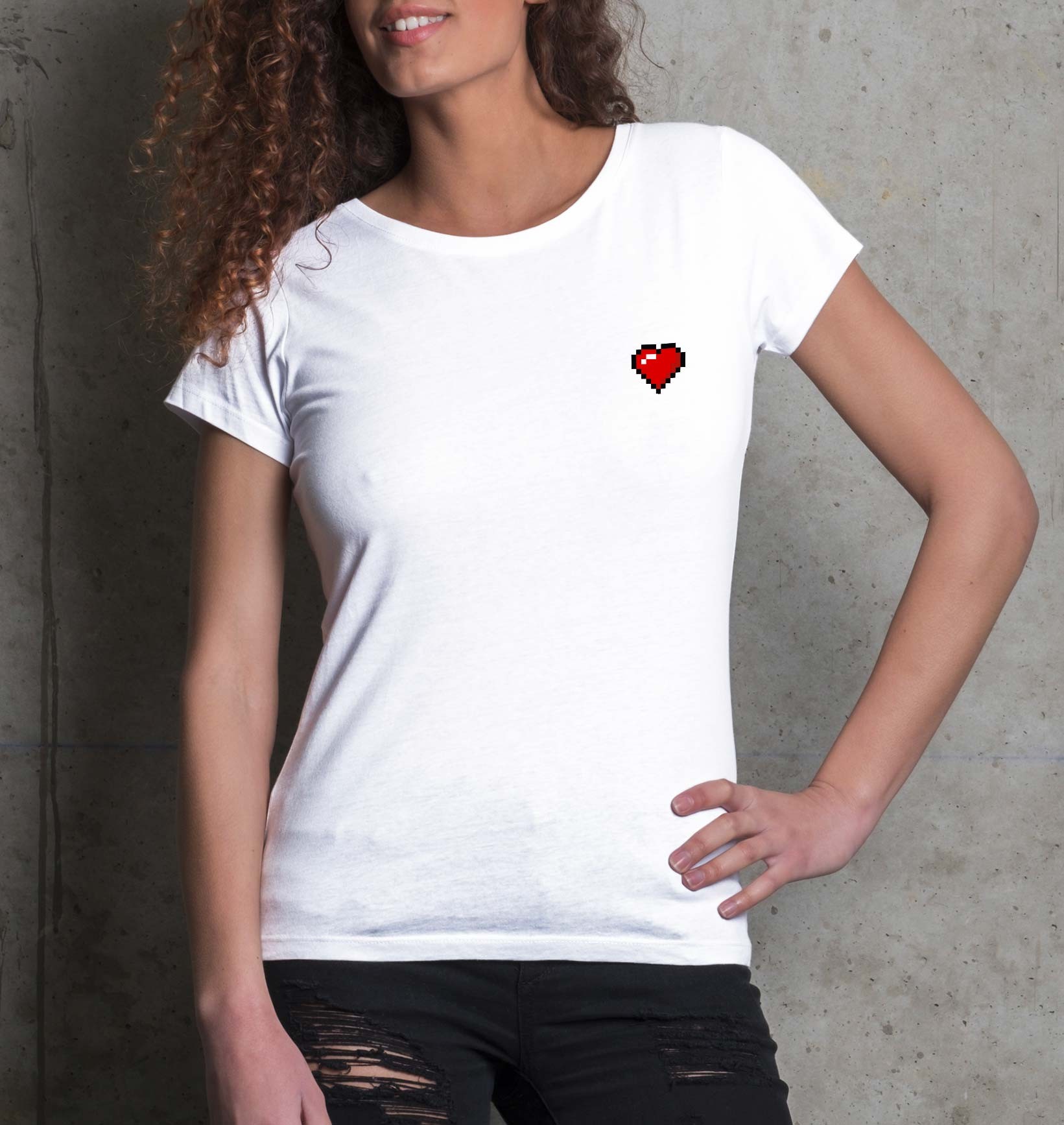 T-shirt Femme Pixel Coeur de couleur Blanc