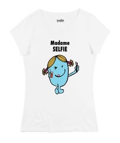 T-shirt Femme avec un Madame Selfie Grafitee