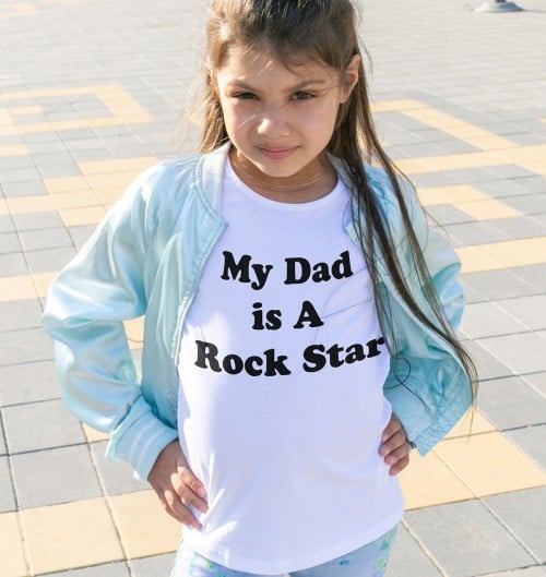 T-shirt pour Enfants My dad is a rock star de couleur Blanc