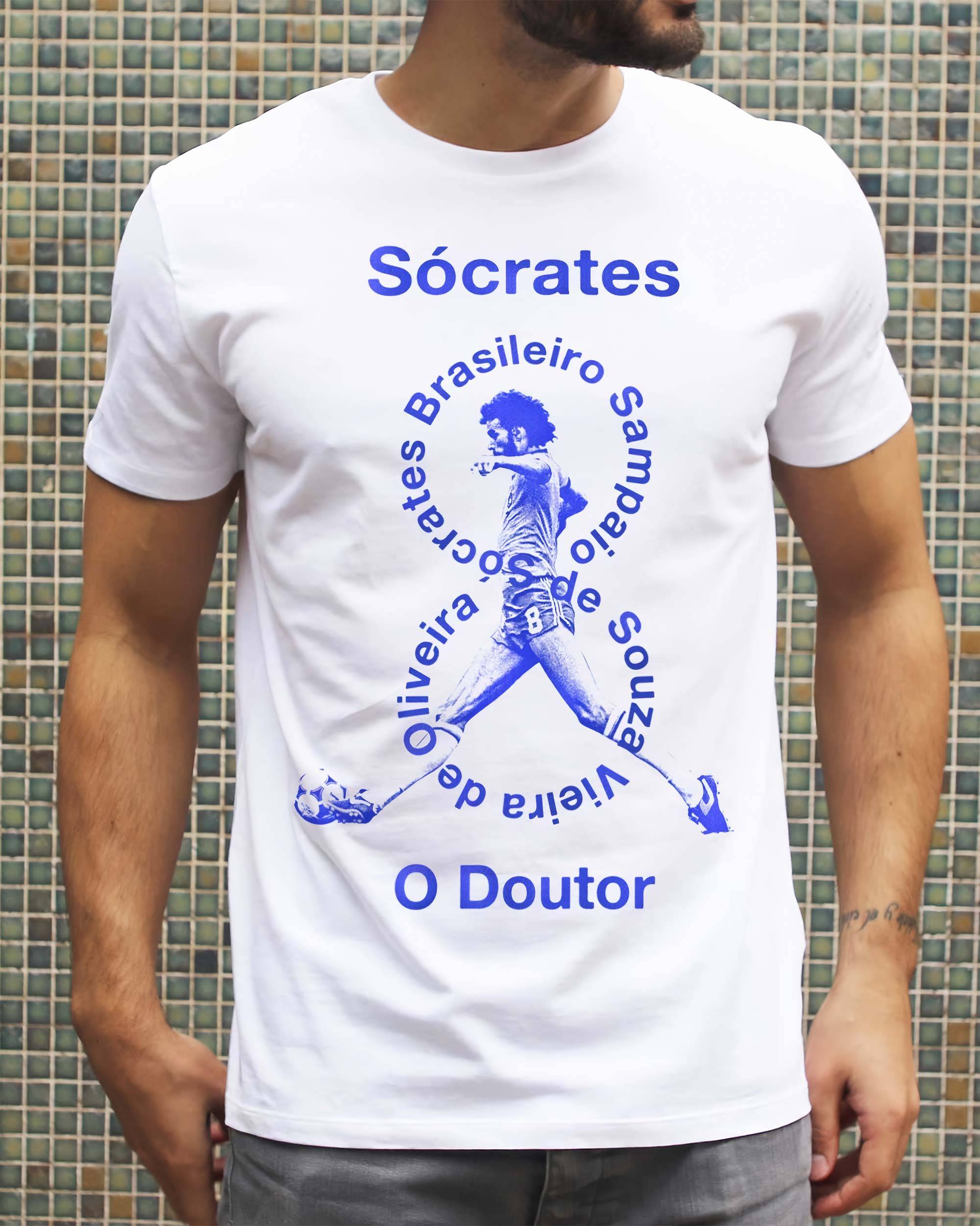T-shirt Socrates le Docteur de couleur Blanc par Sucker For Soccer