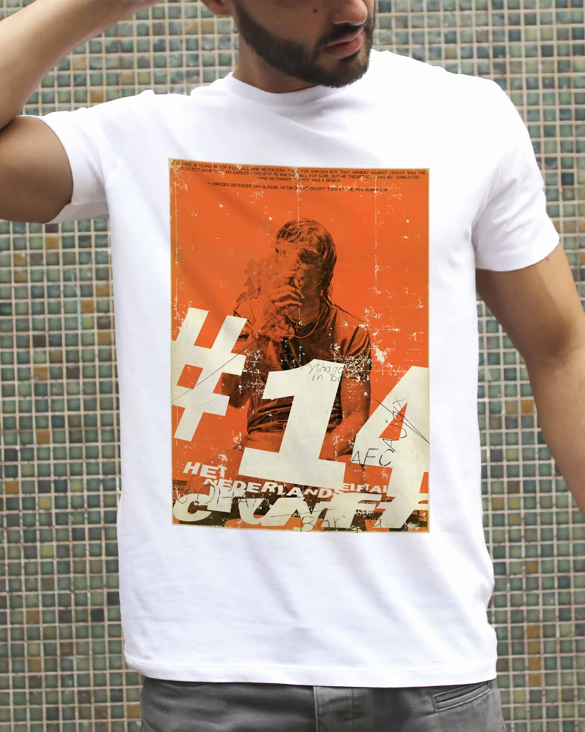 T-shirt Cruyff Oranje de couleur Blanc par Sucker For Soccer