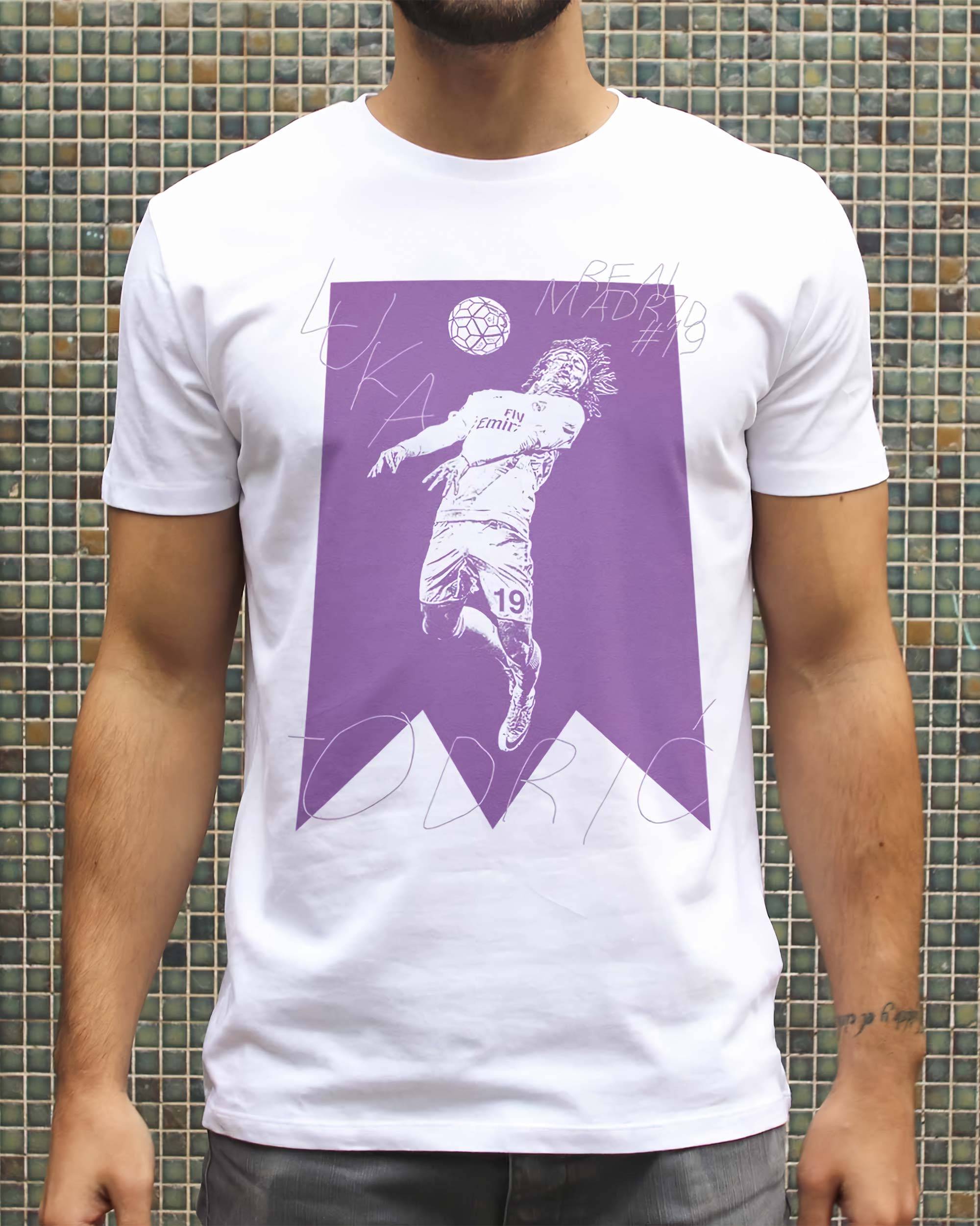 T-shirt Luka Modric de couleur Blanc par Sucker For Soccer