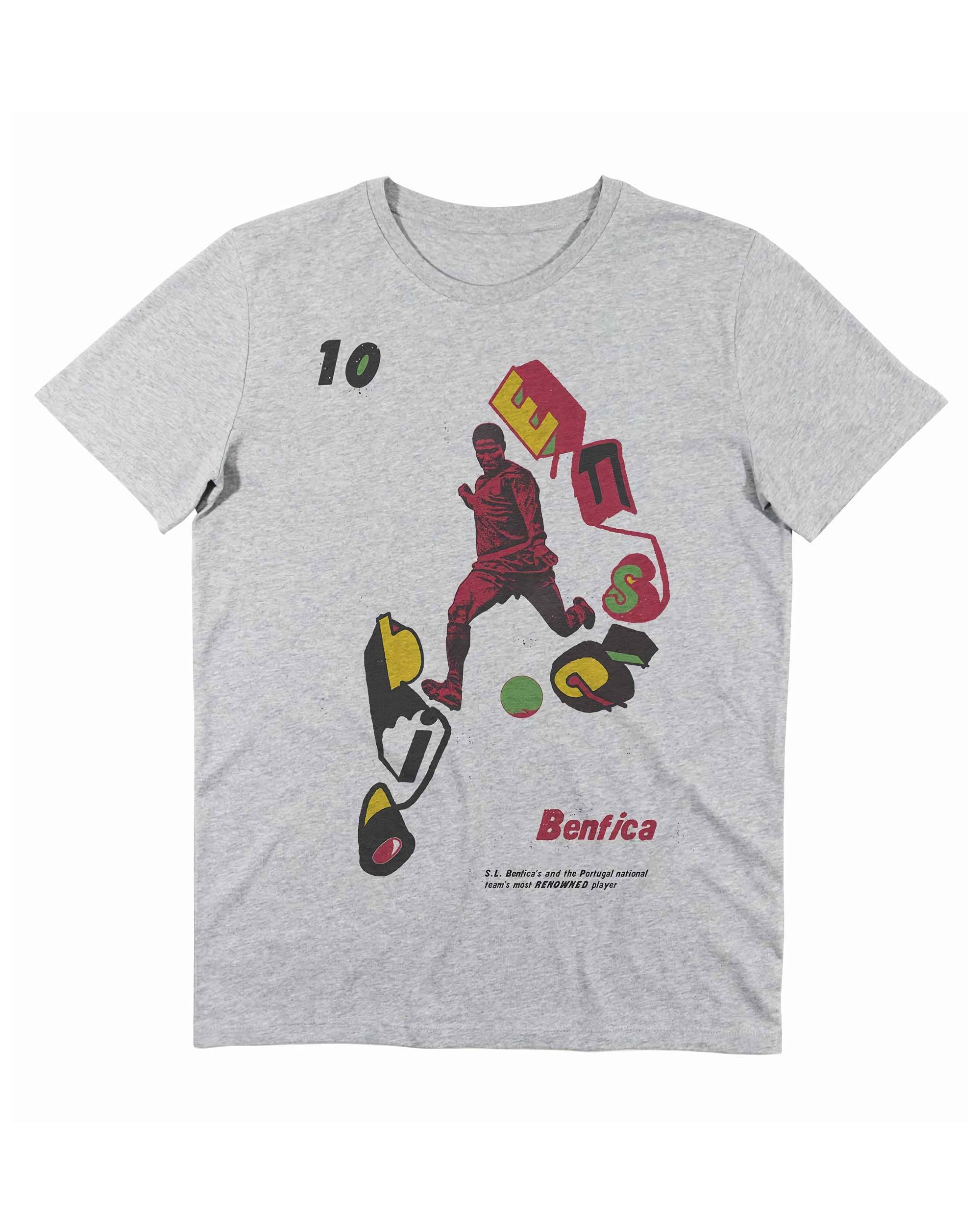 T-shirt Eusébio de couleur Blanc par Sucker For Soccer