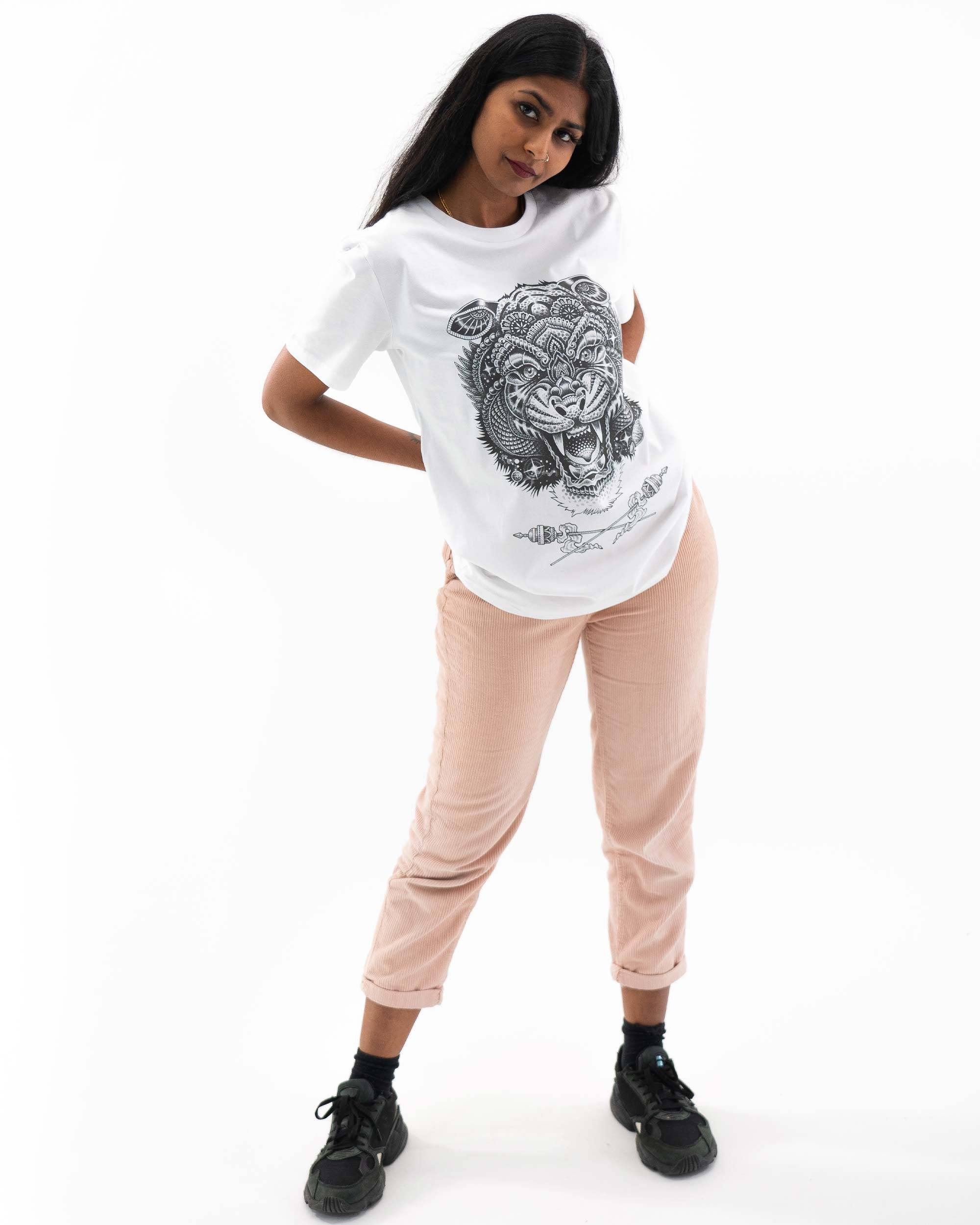 T-shirt Cosmic Tiger de couleur Blanc par Neon Mystic