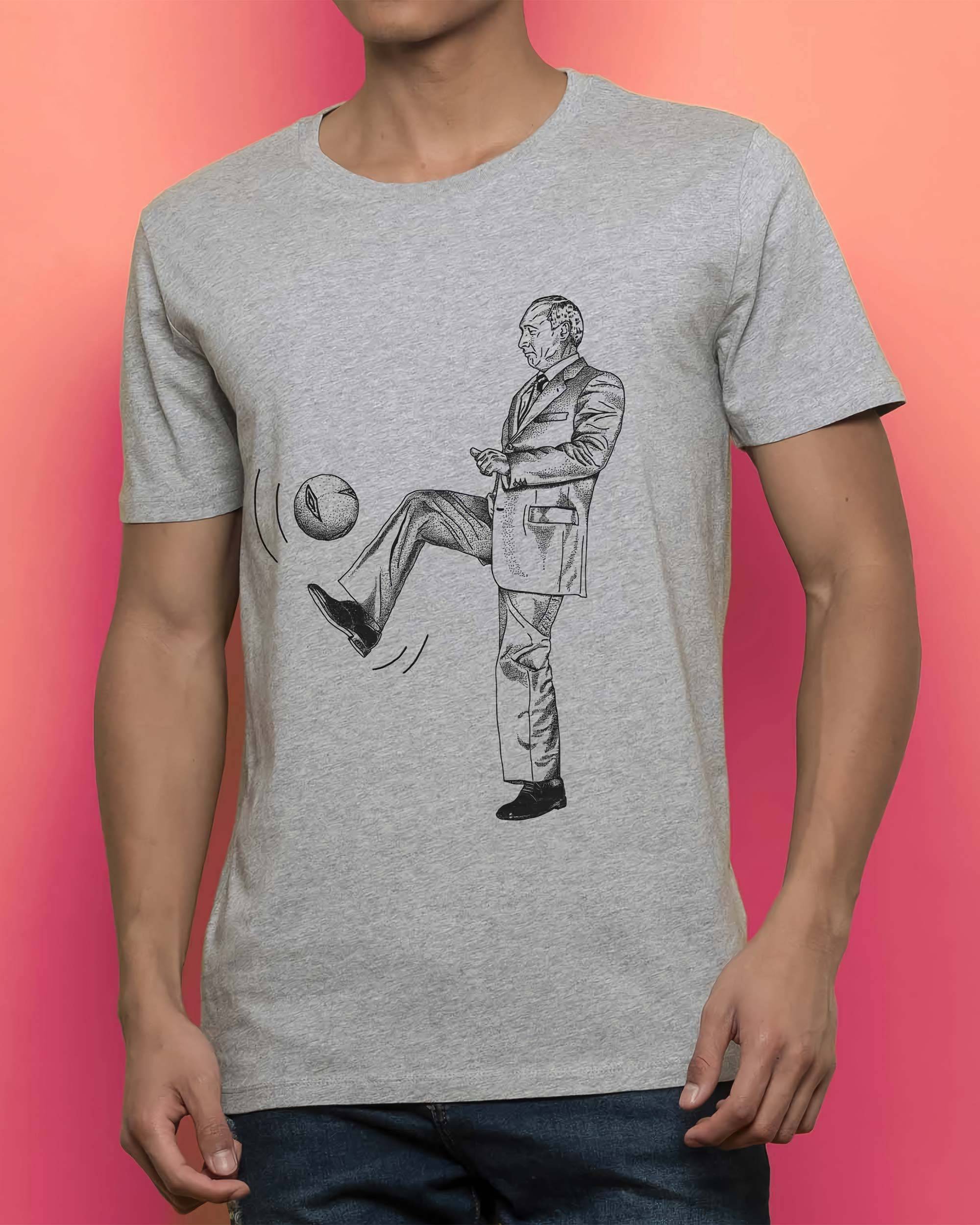 T-shirt Putin Soccer de couleur Gris chiné par Sucker For Soccer