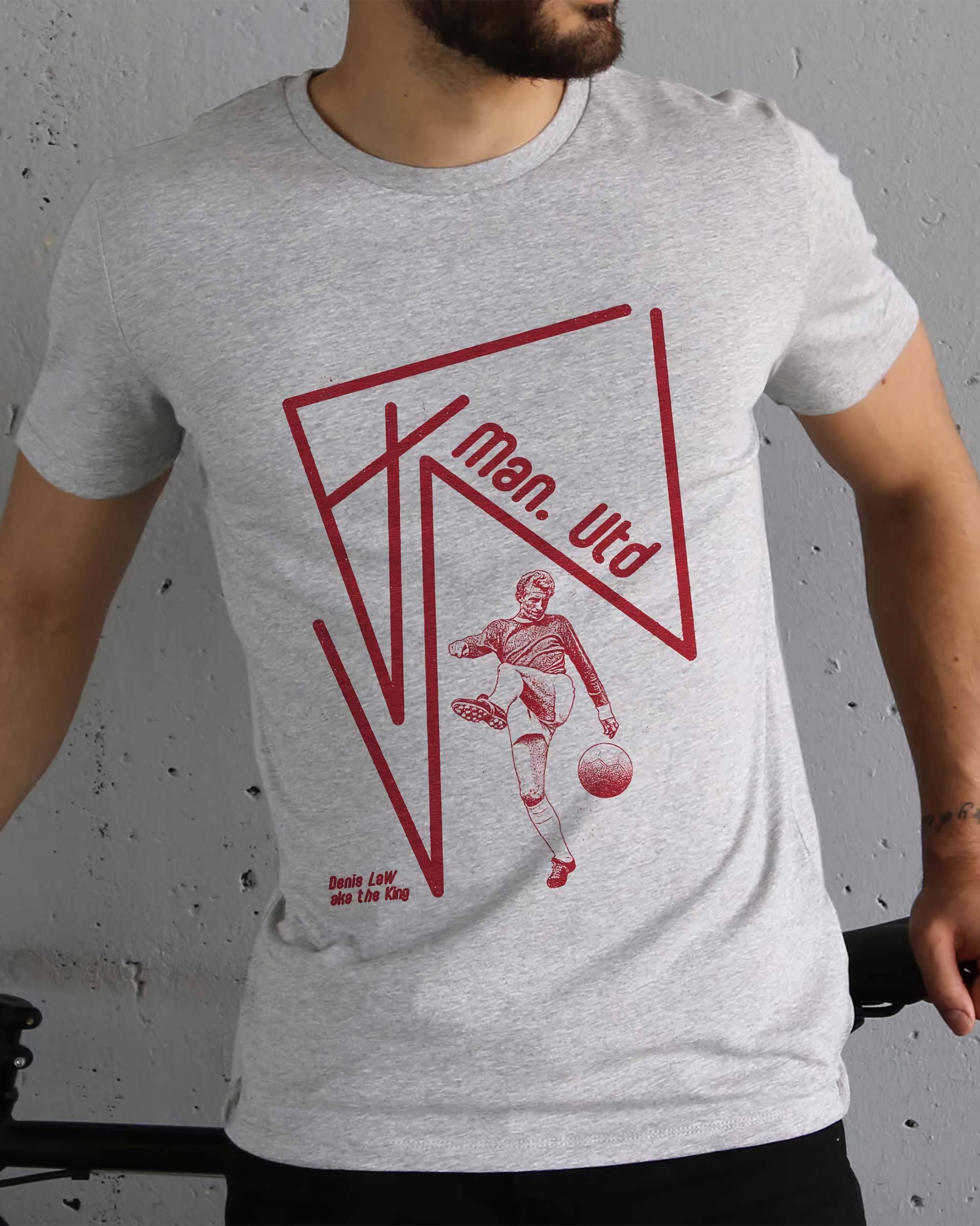 T-shirt Law Manchester de couleur Blanc par Sucker For Soccer