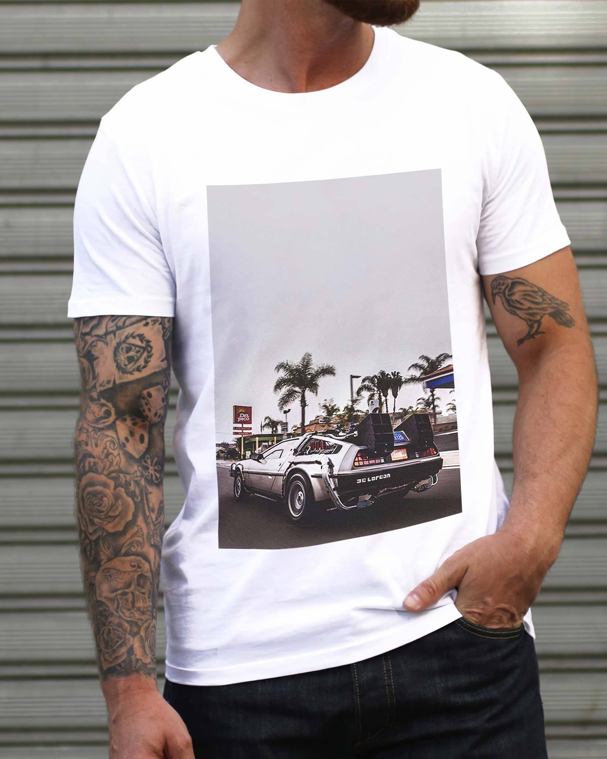 T-shirt DeLorean Palmiers de couleur Blanc