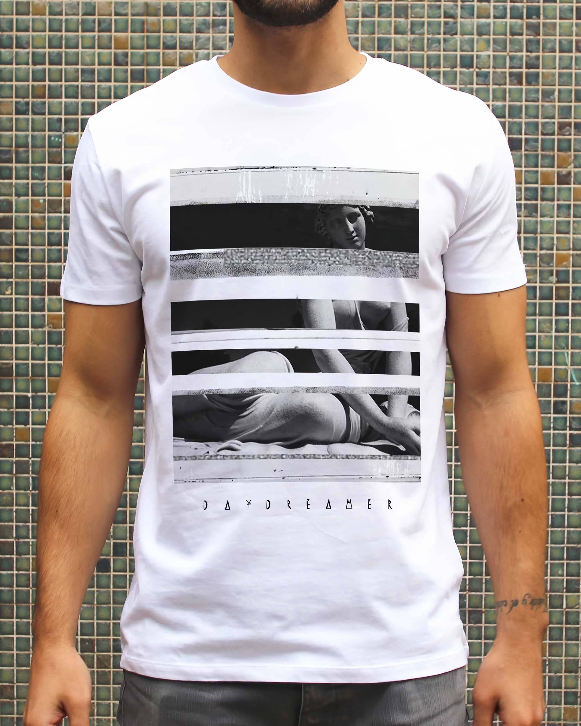 T-shirt Déesse de couleur Blanc par Daydreamer
