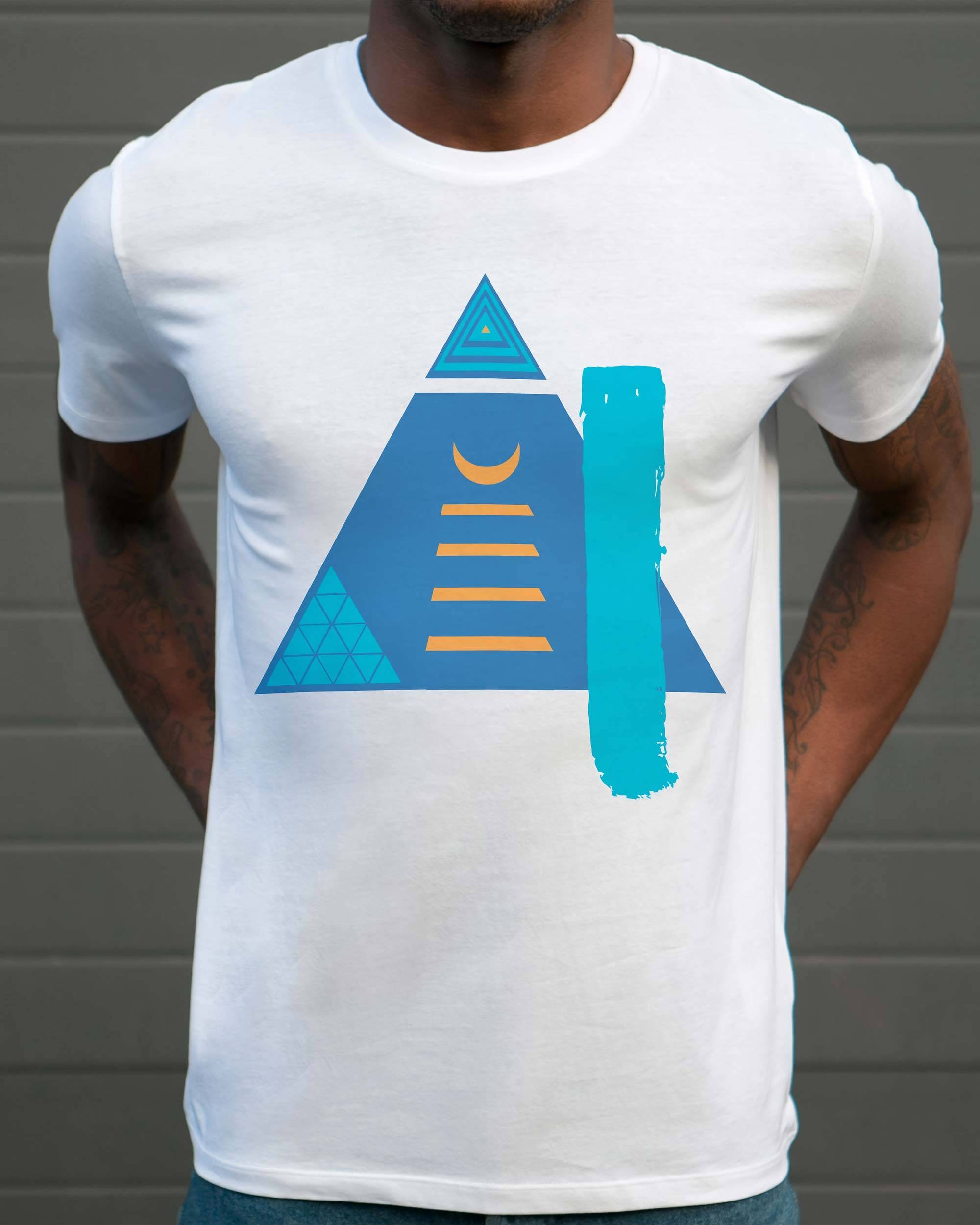 T-shirt Pyramides de couleur Blanc par Daydreamer