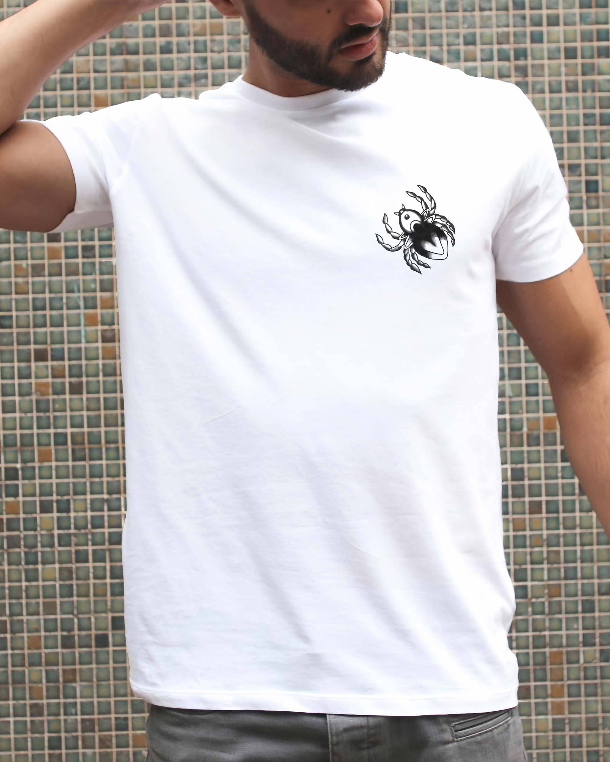 T-shirt Araignée de couleur Blanc par Pierre Nkwane