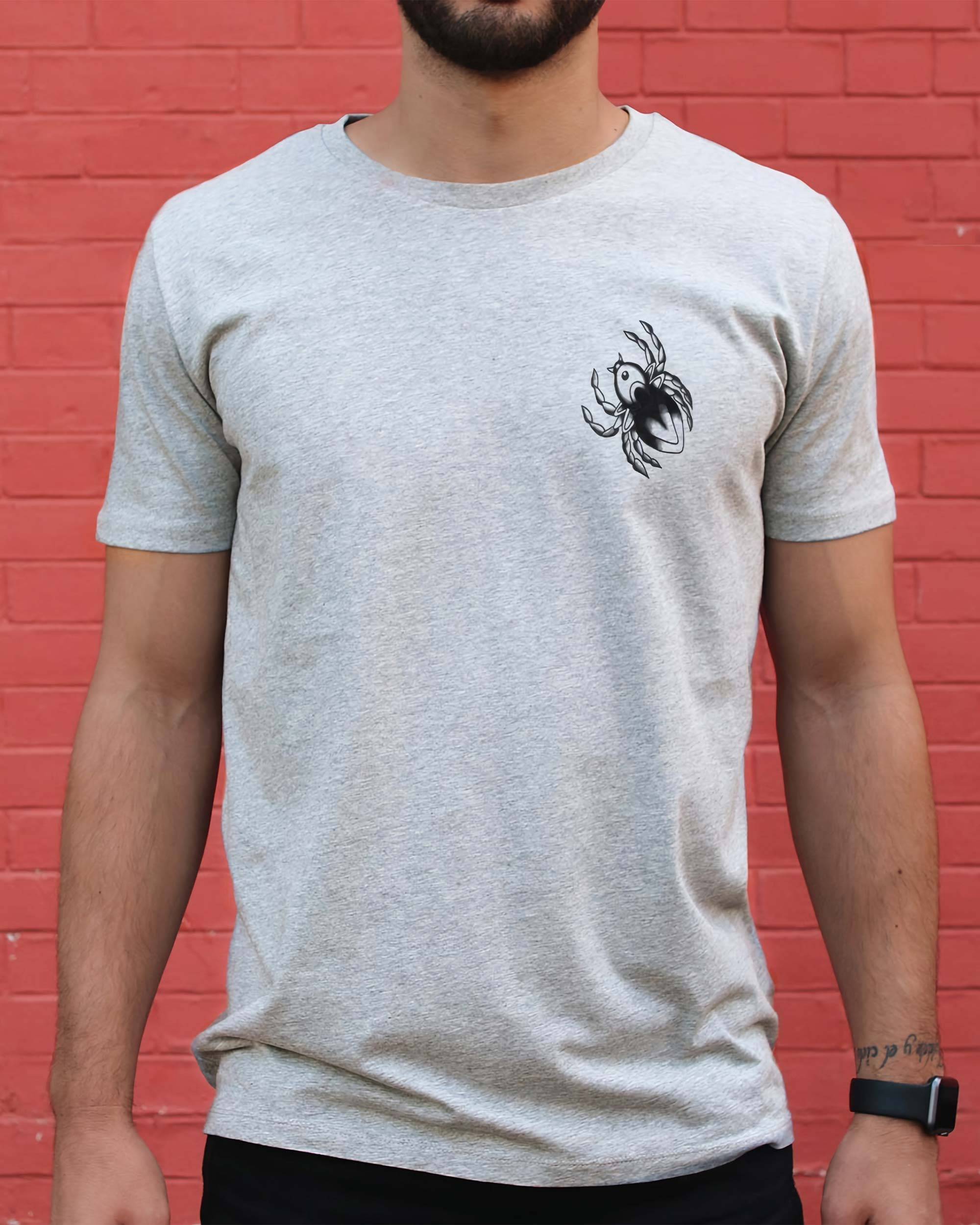 T-shirt Araignée de couleur Blanc par Pierre Nkwane