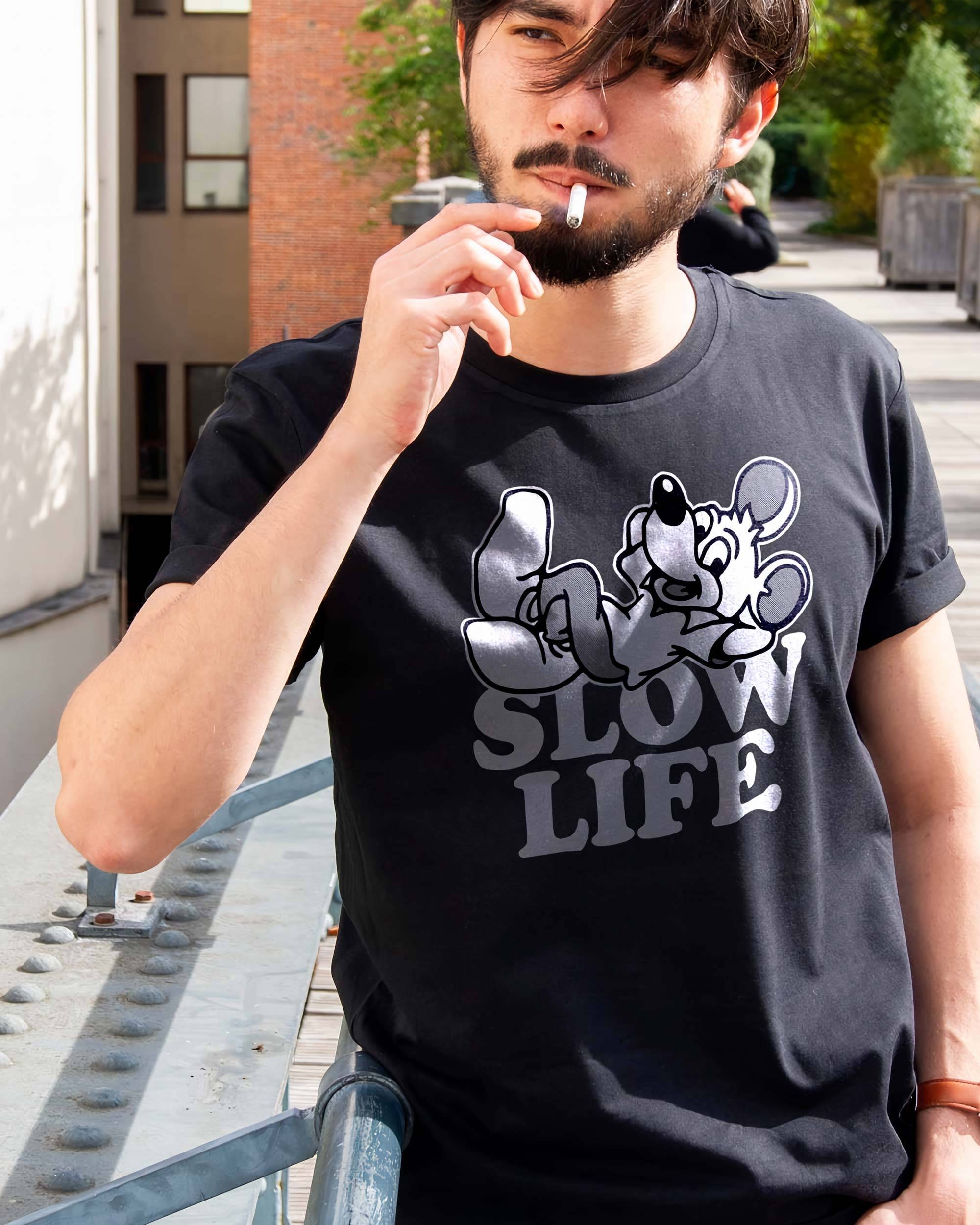 T-shirt Slow Life de couleur Noir