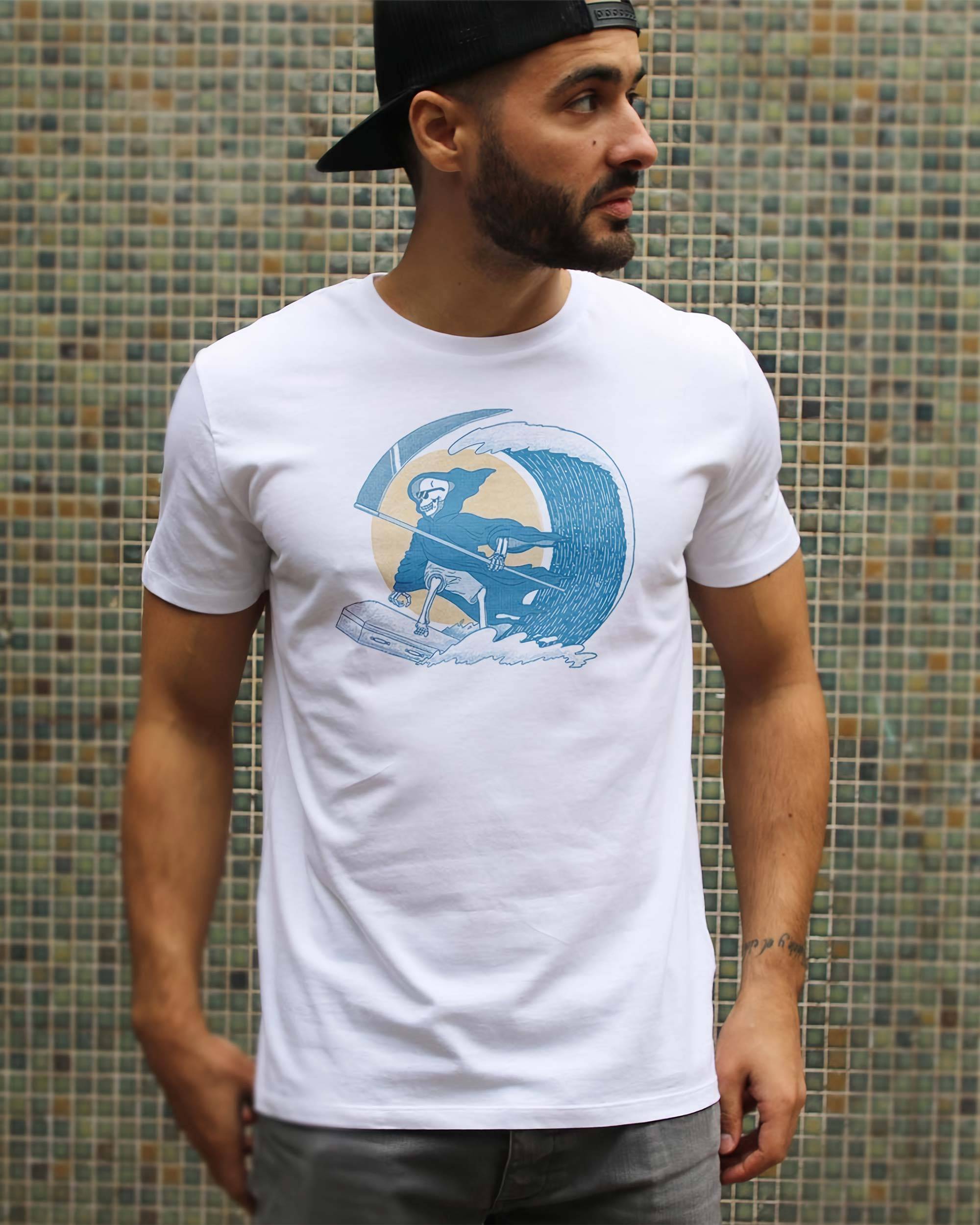 T-shirt Surfin til' dead de couleur Blanc par ppmid