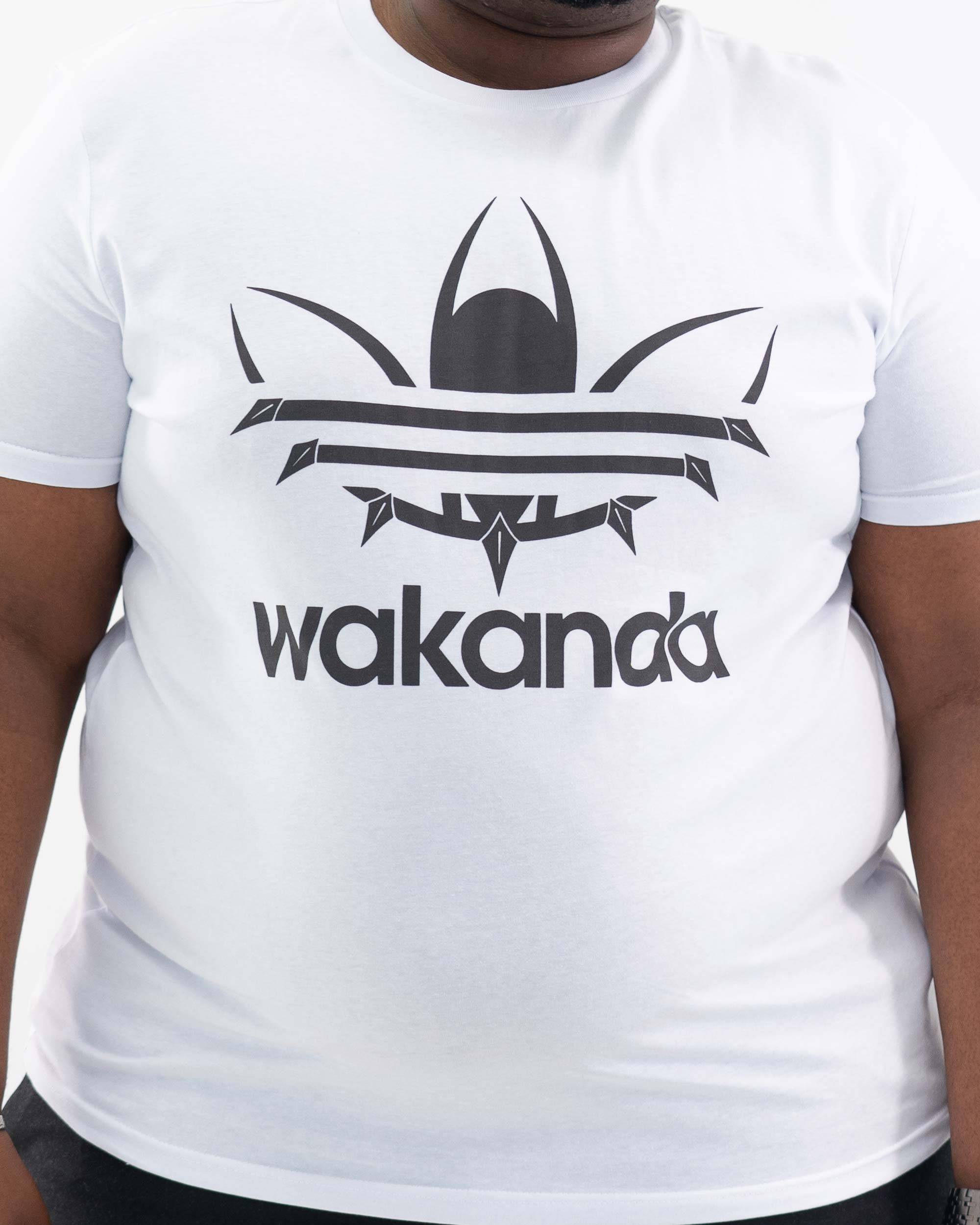T-shirt Wakanda de couleur Blanc