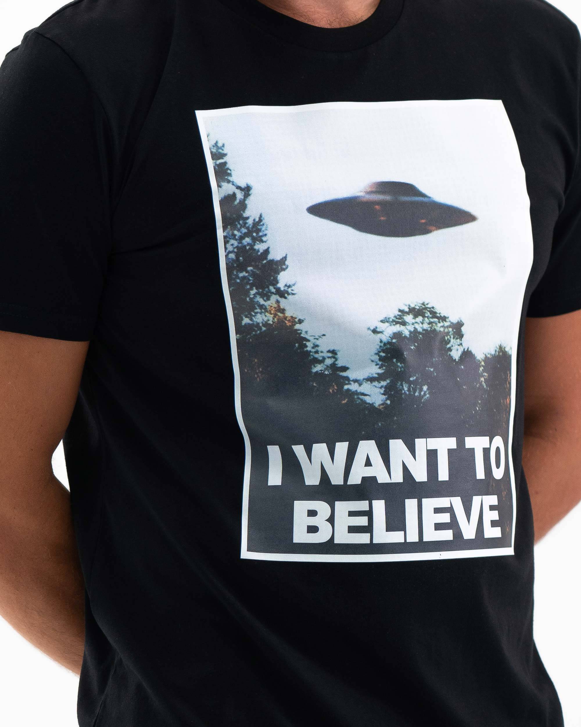 T-shirt I Want To Believe de couleur Noir
