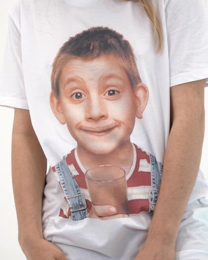 T-shirt Dewey Milk Grafitee