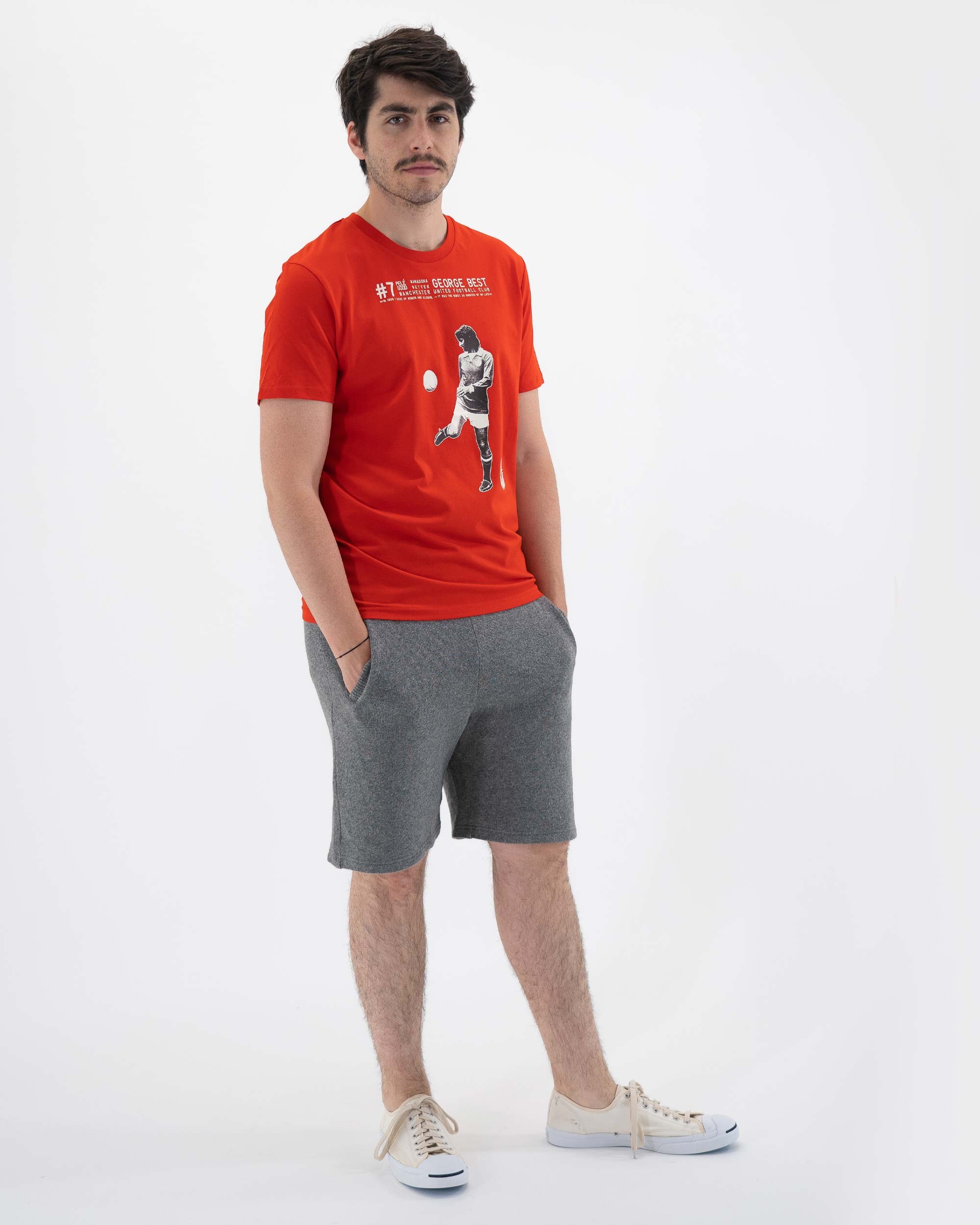 T-shirt George Best de couleur Rouge par Sucker For Soccer