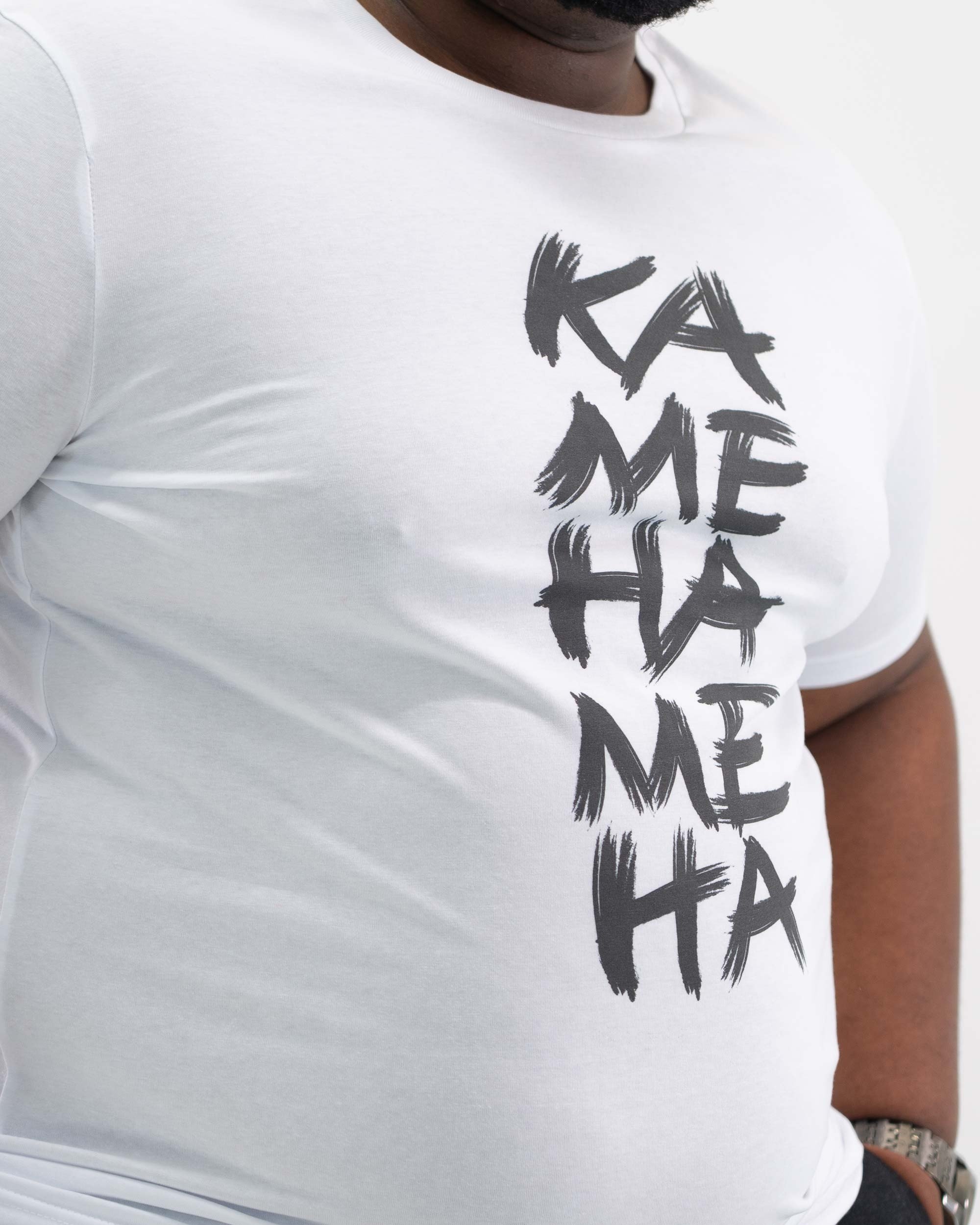 T-shirt Kamehameha de couleur Blanc