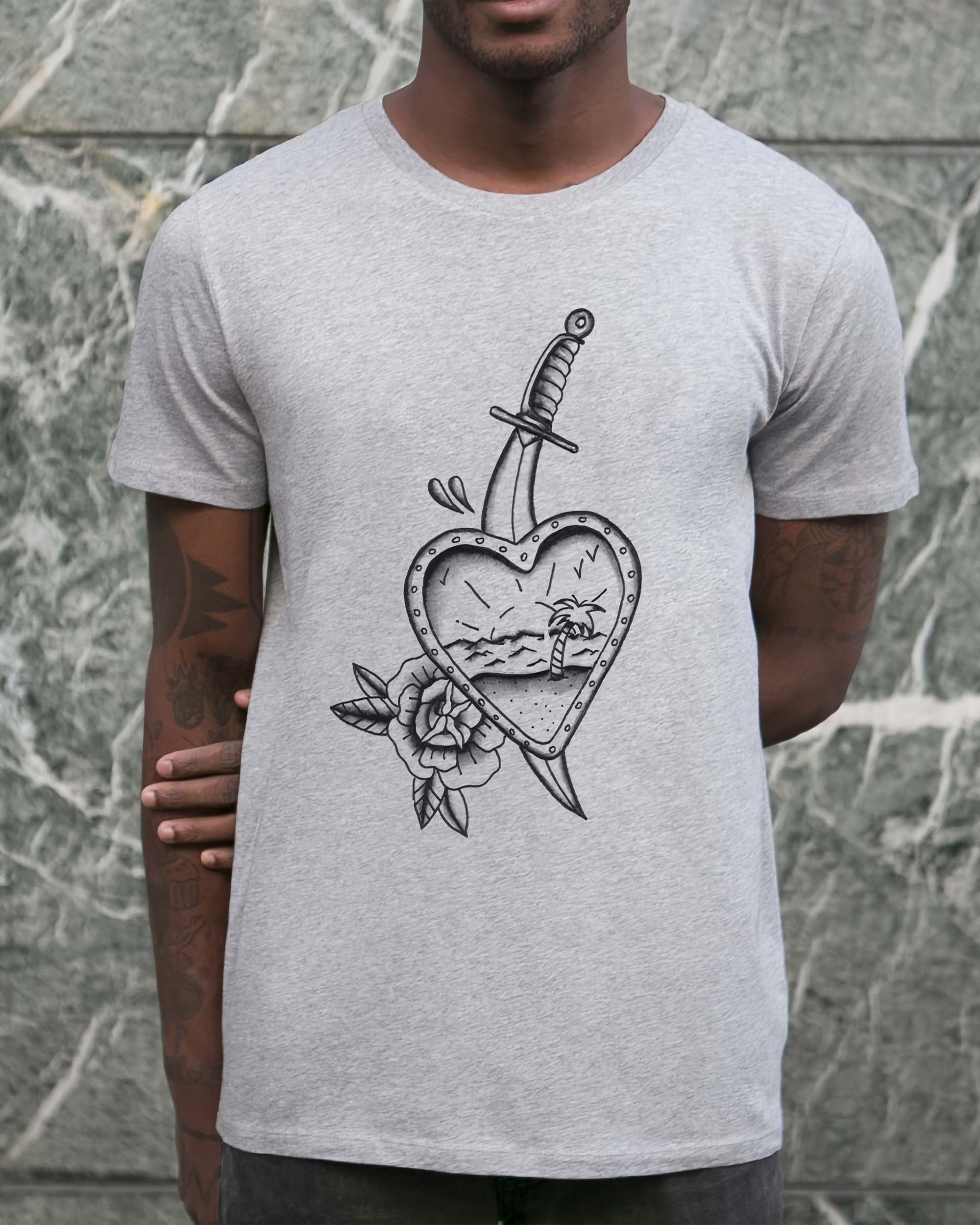 T-shirt Dague Coeur de couleur Blanc par Pierre Nkwane