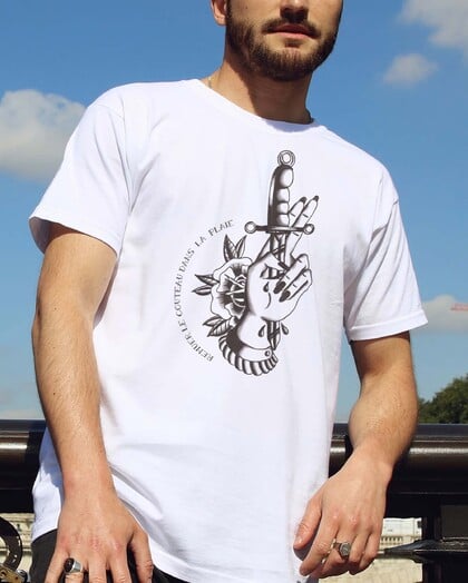 T-shirt Couteau dans la plaie Grafitee