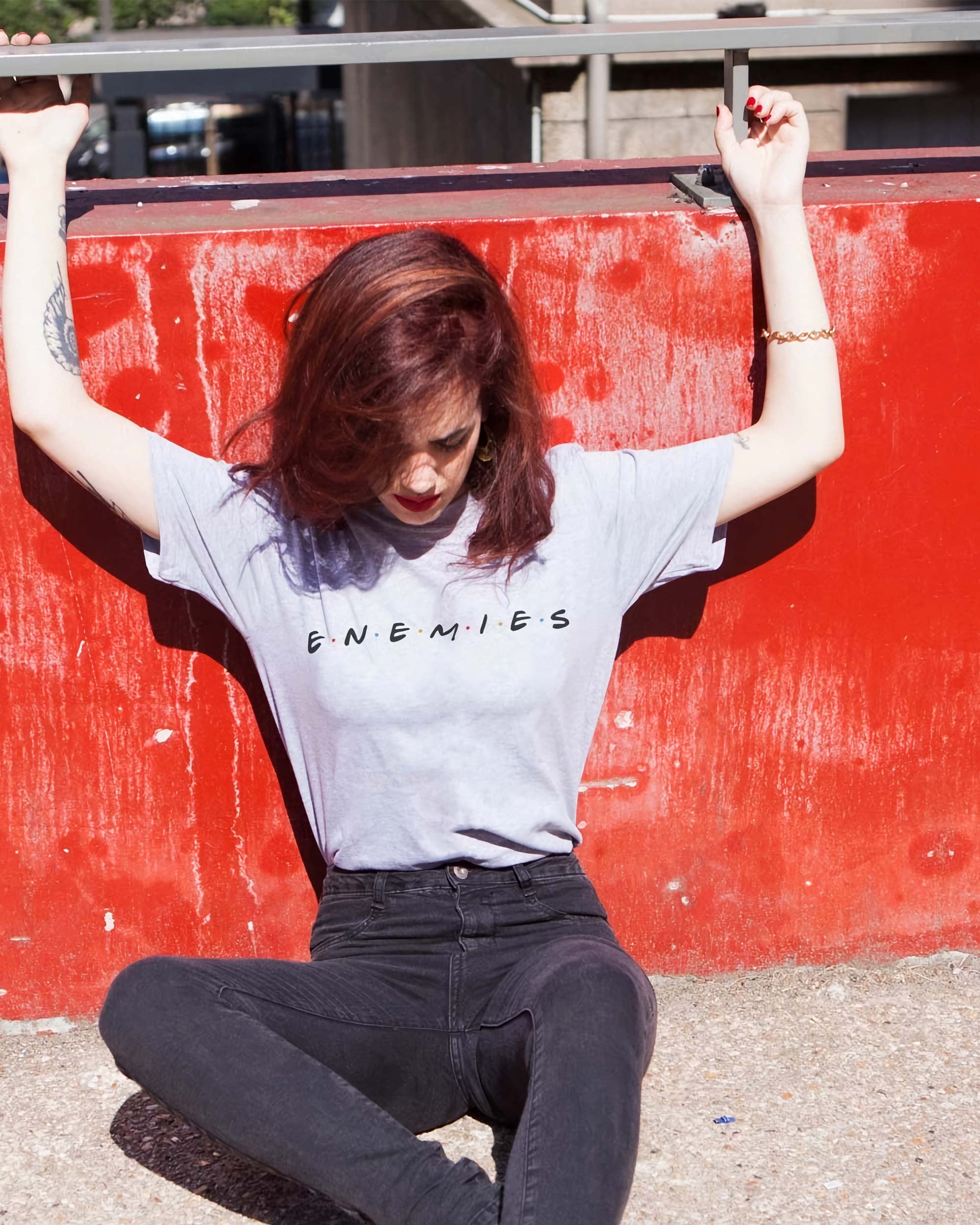 T-shirt Enemies de couleur Blanc