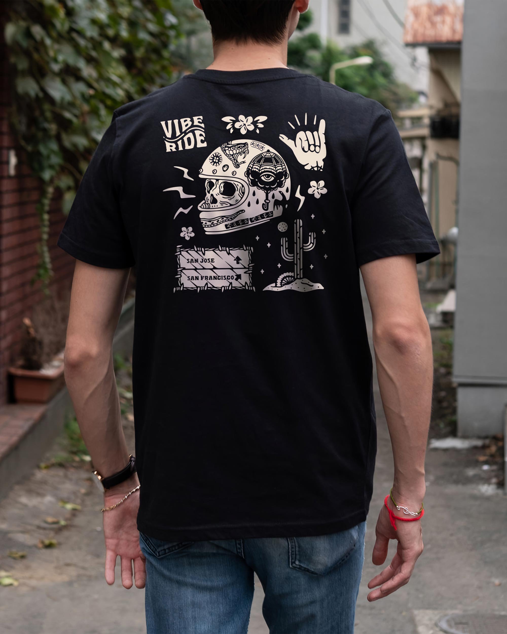T-shirt Vibe & Ride de couleur Noir