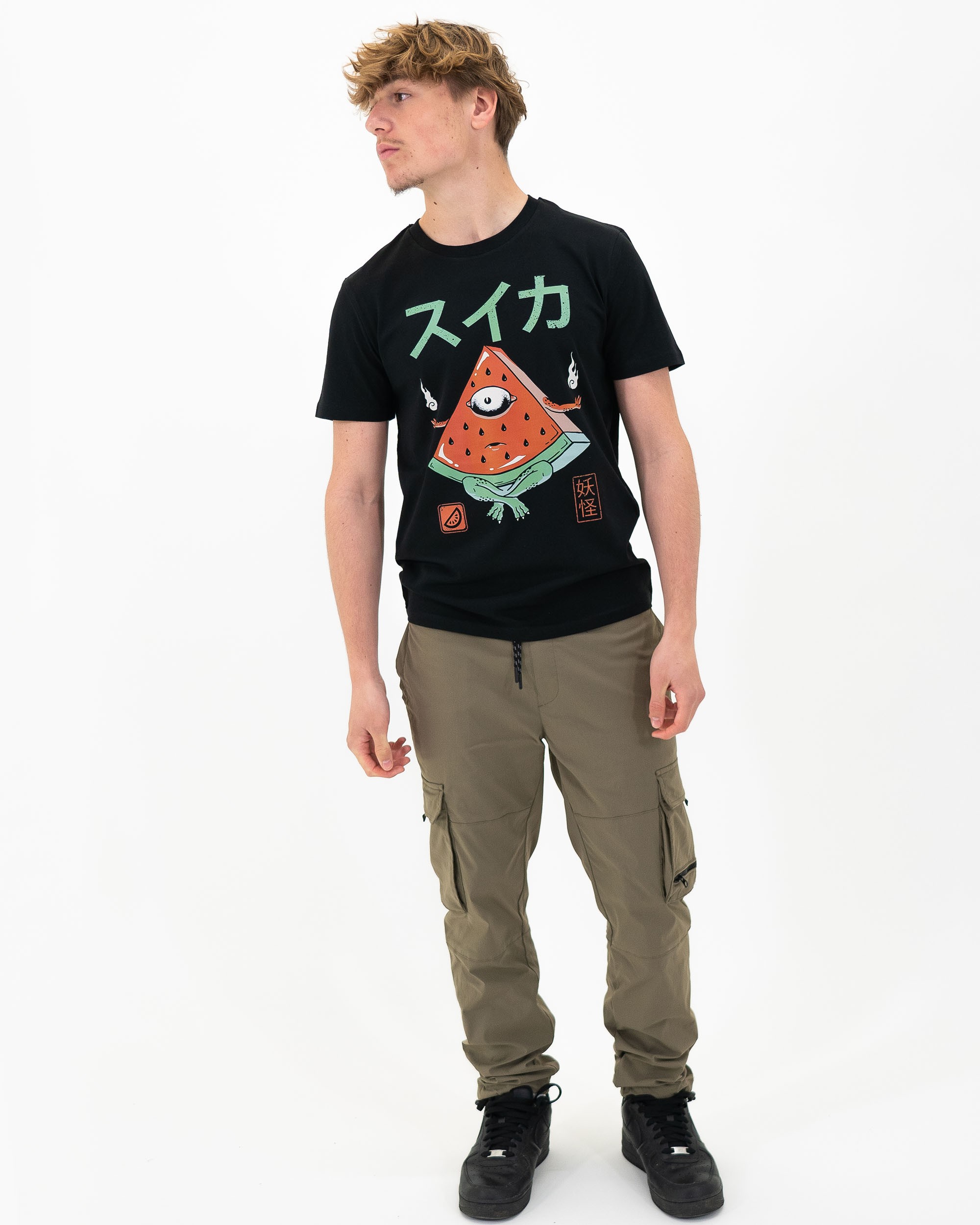 T-shirt Yokai Watermelon de couleur Noir par Vincent Trinidad