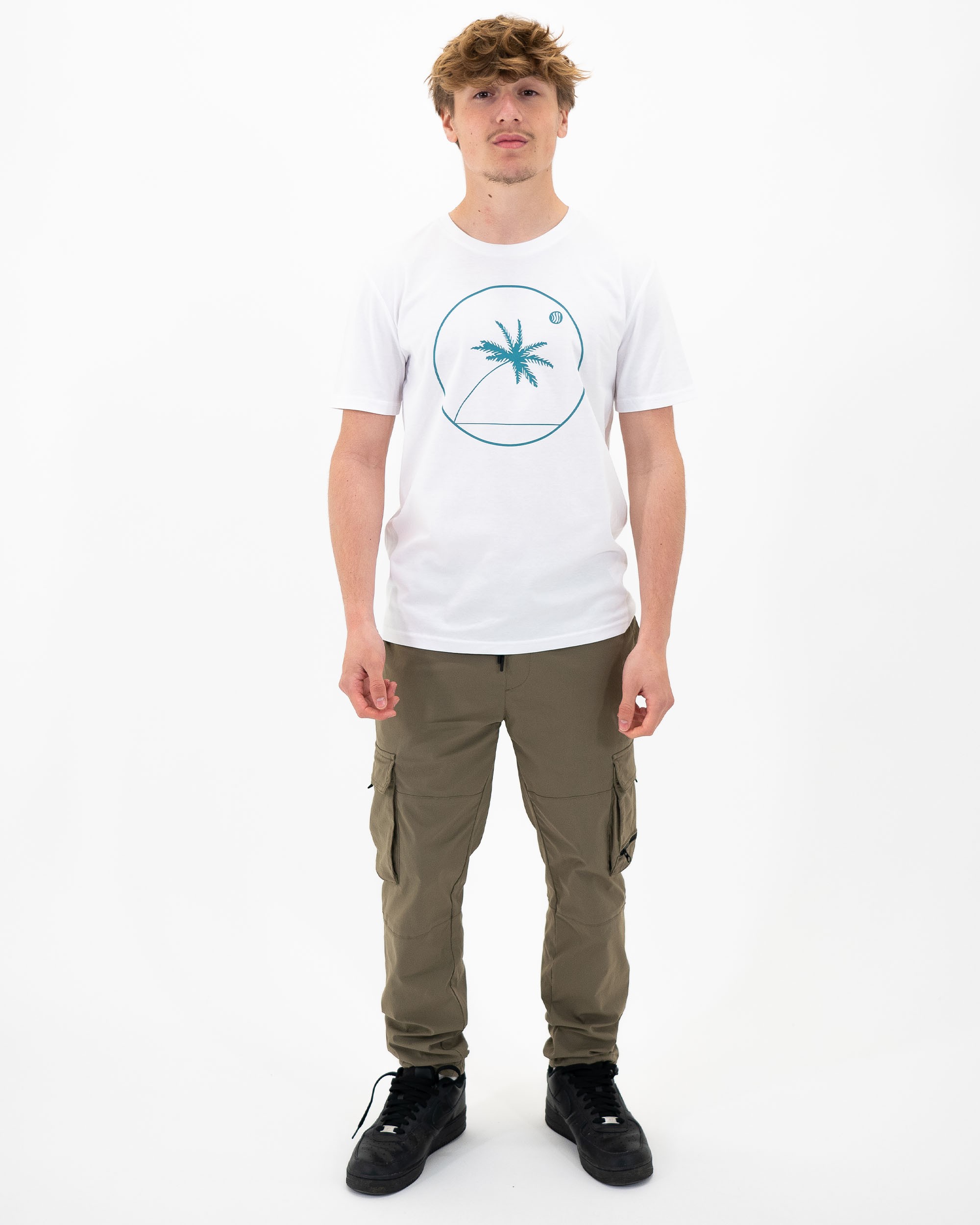 T-shirt Palmtree de couleur Blanc par Thymoos