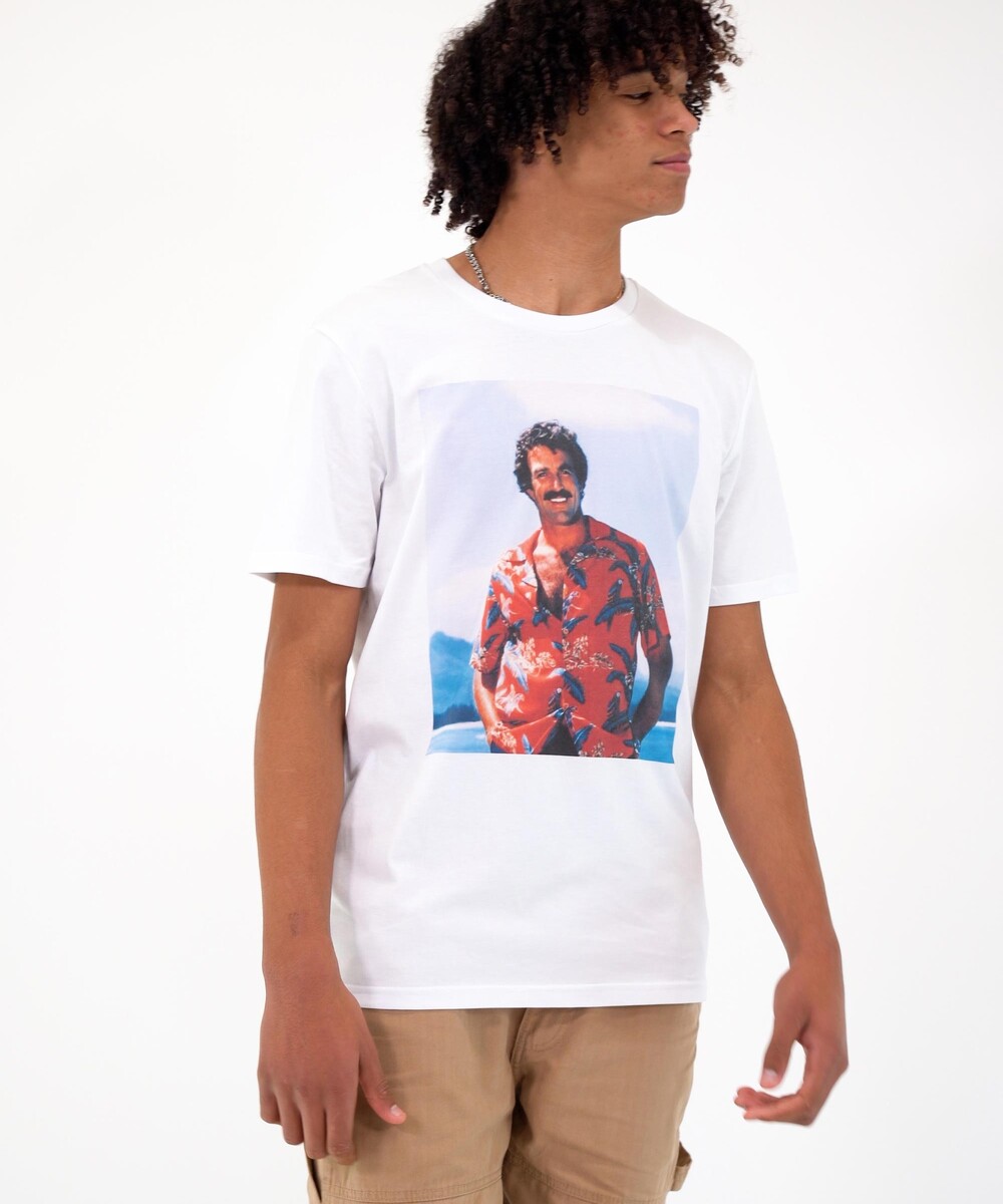 T-shirt Magnum Chemise Hawaïenne (en promo) Grafitee