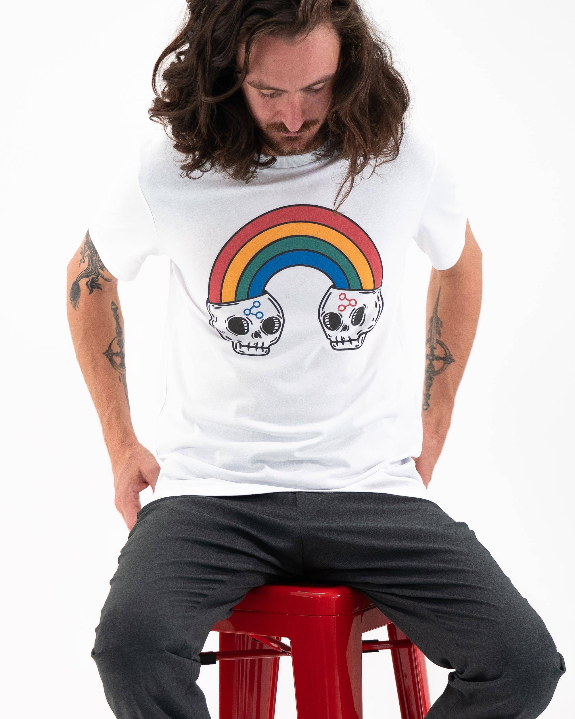 T-shirt Sharing Skulls (en promo) Grafitee