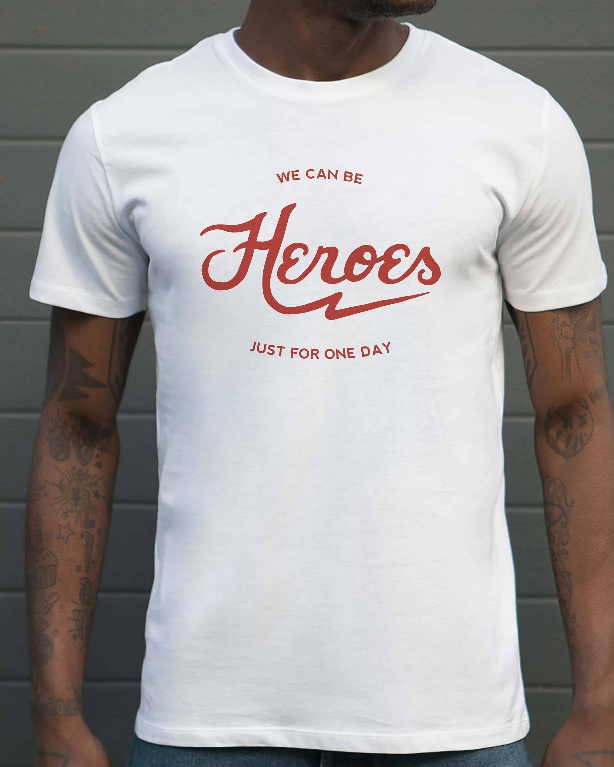 T-shirt Heroes (en promo) de couleur Blanc