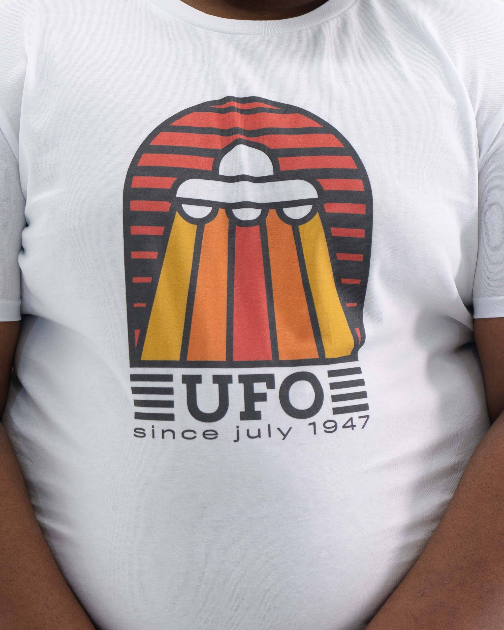 T-shirt UFO day (en promo) de couleur Blanc