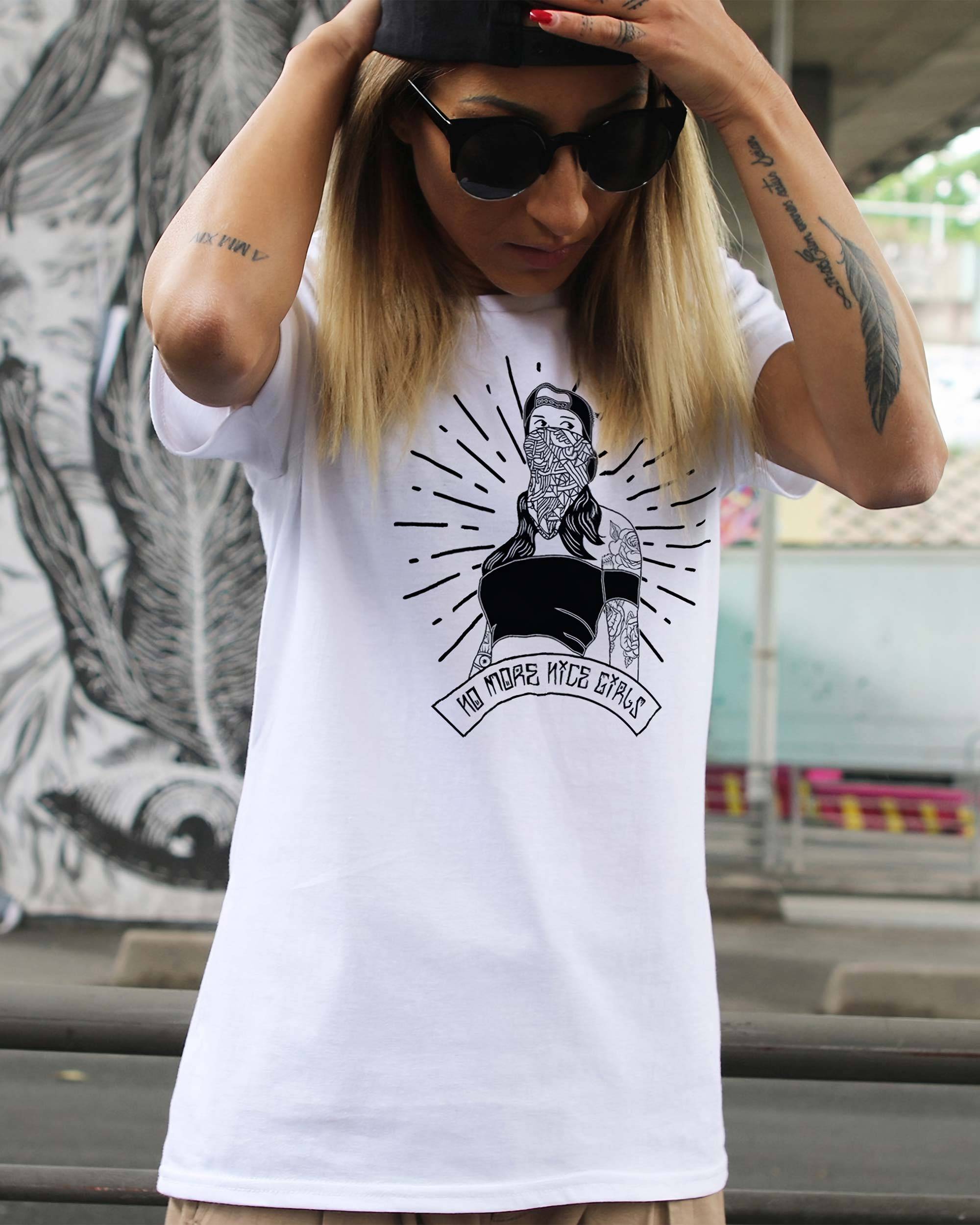 T-shirt No more nice girls (en promo) de couleur Blanc