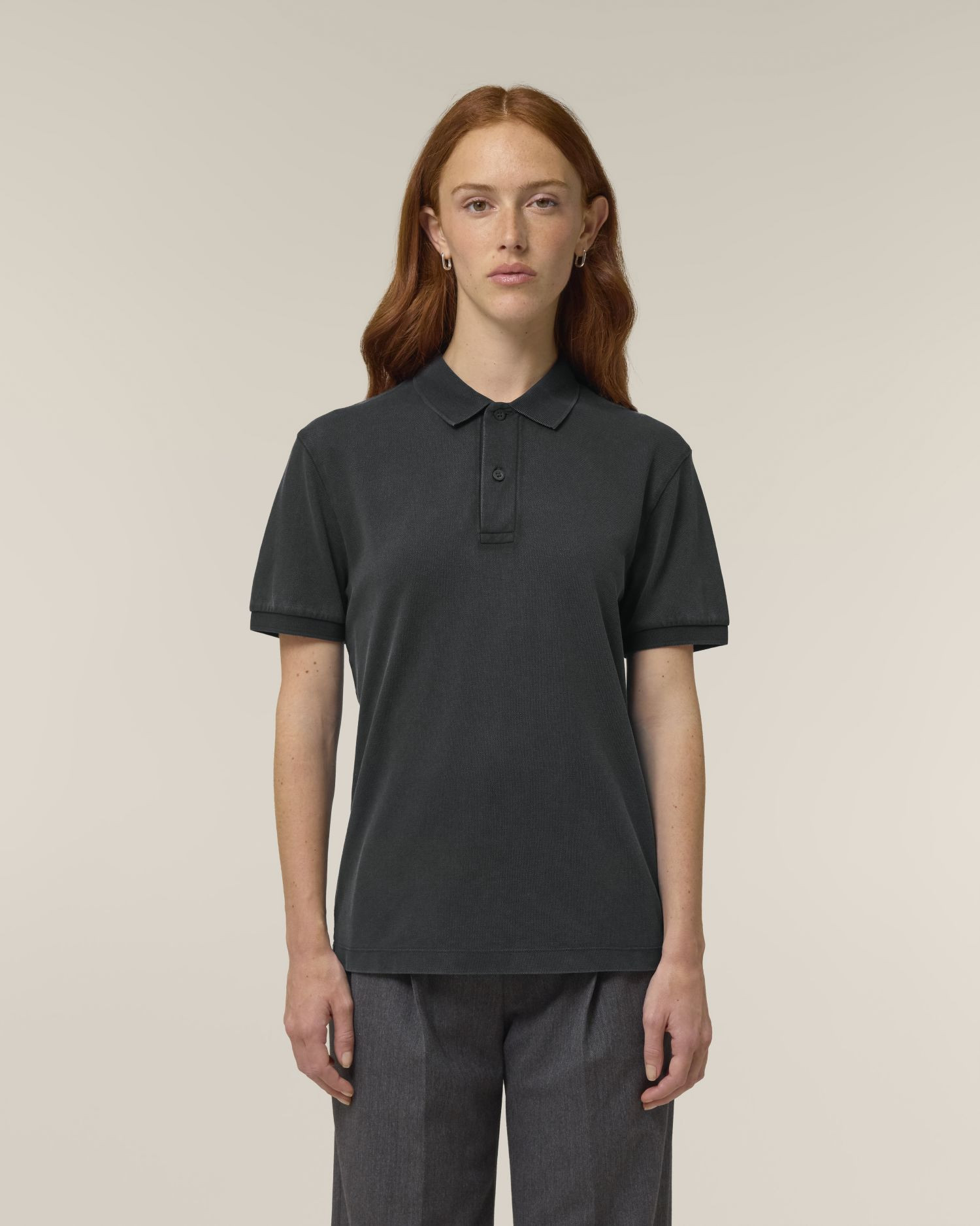 Polo Coaster Vintage de couleur G. Dyed Black Rock - C140 de la marque Stanley/Stella