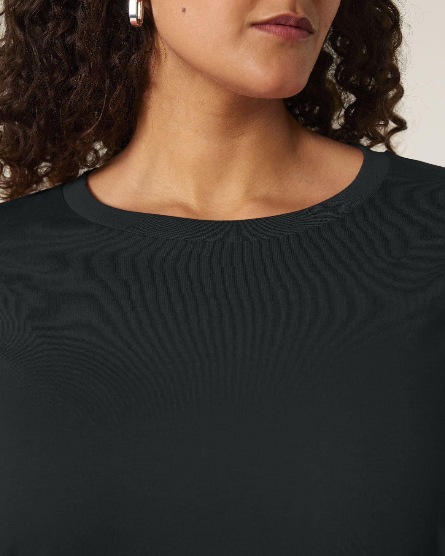 T-shirt Stella Muser Long Sleeve de couleur Black - C002 de la marque Stanley/Stella