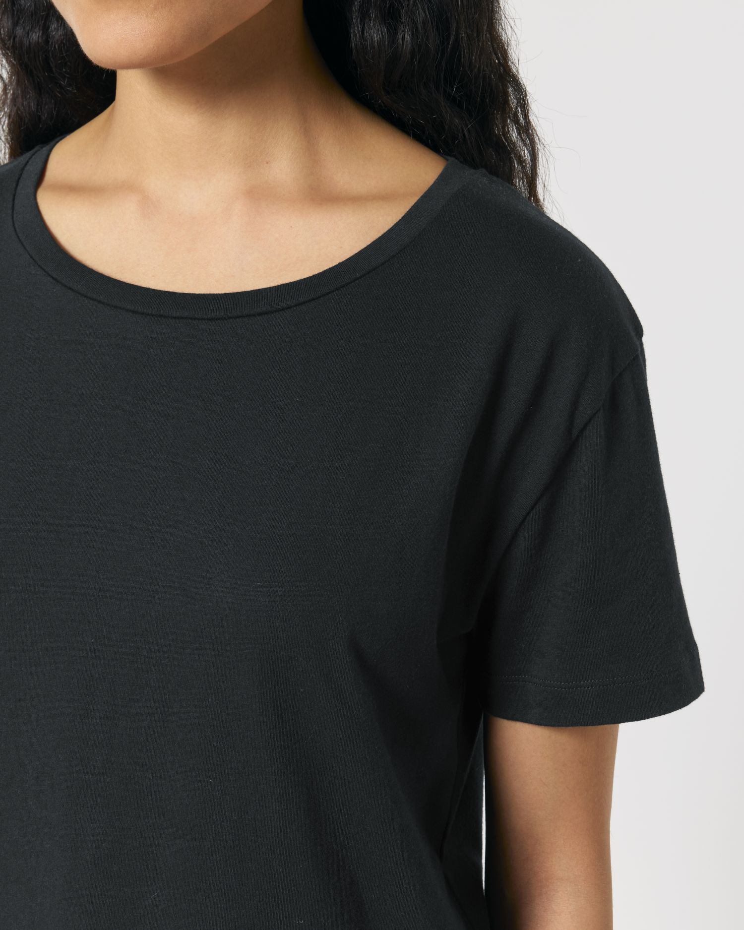 T-shirt Stella Serena de couleur Black - C002 de la marque Stanley/Stella