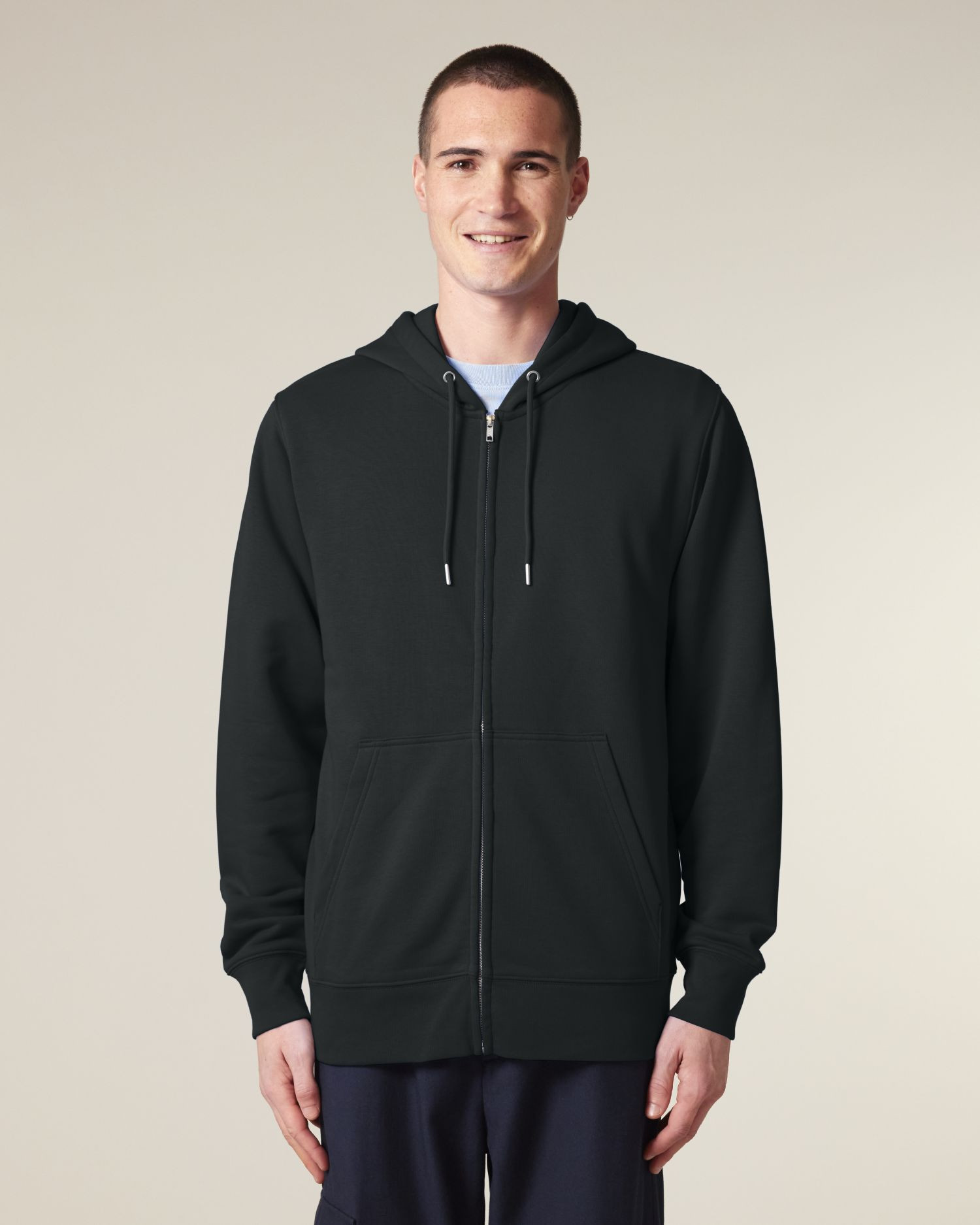 Hoodie Connector 2.0 de couleur Black - C002 de la marque Stanley/Stella