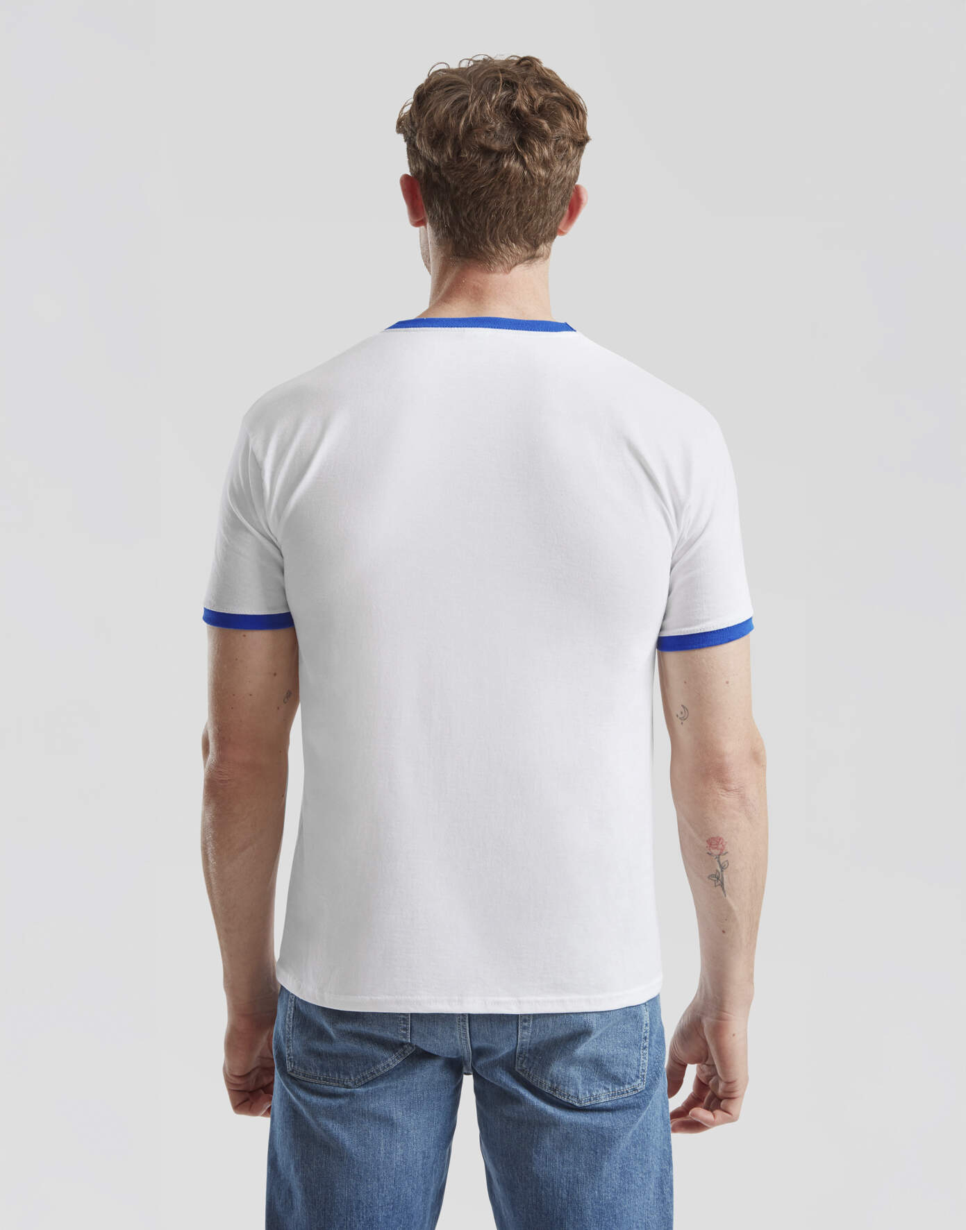 T-shirt Ringer Valueweight de couleur White / Royal Blue de la marque Fruit Of The Loom