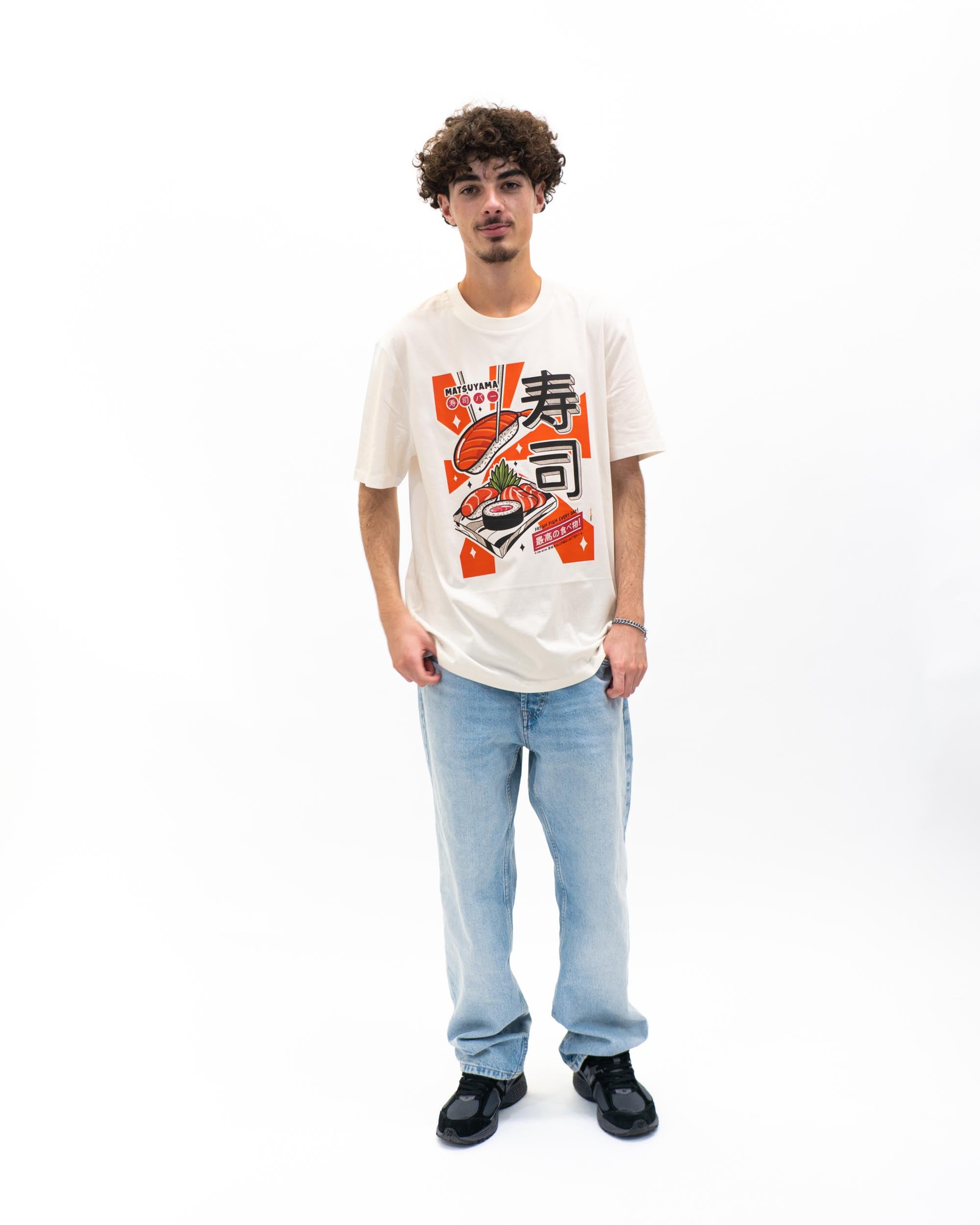 T-shirt Sushi Forever de couleur Blanc cassé par Rafa Gomes