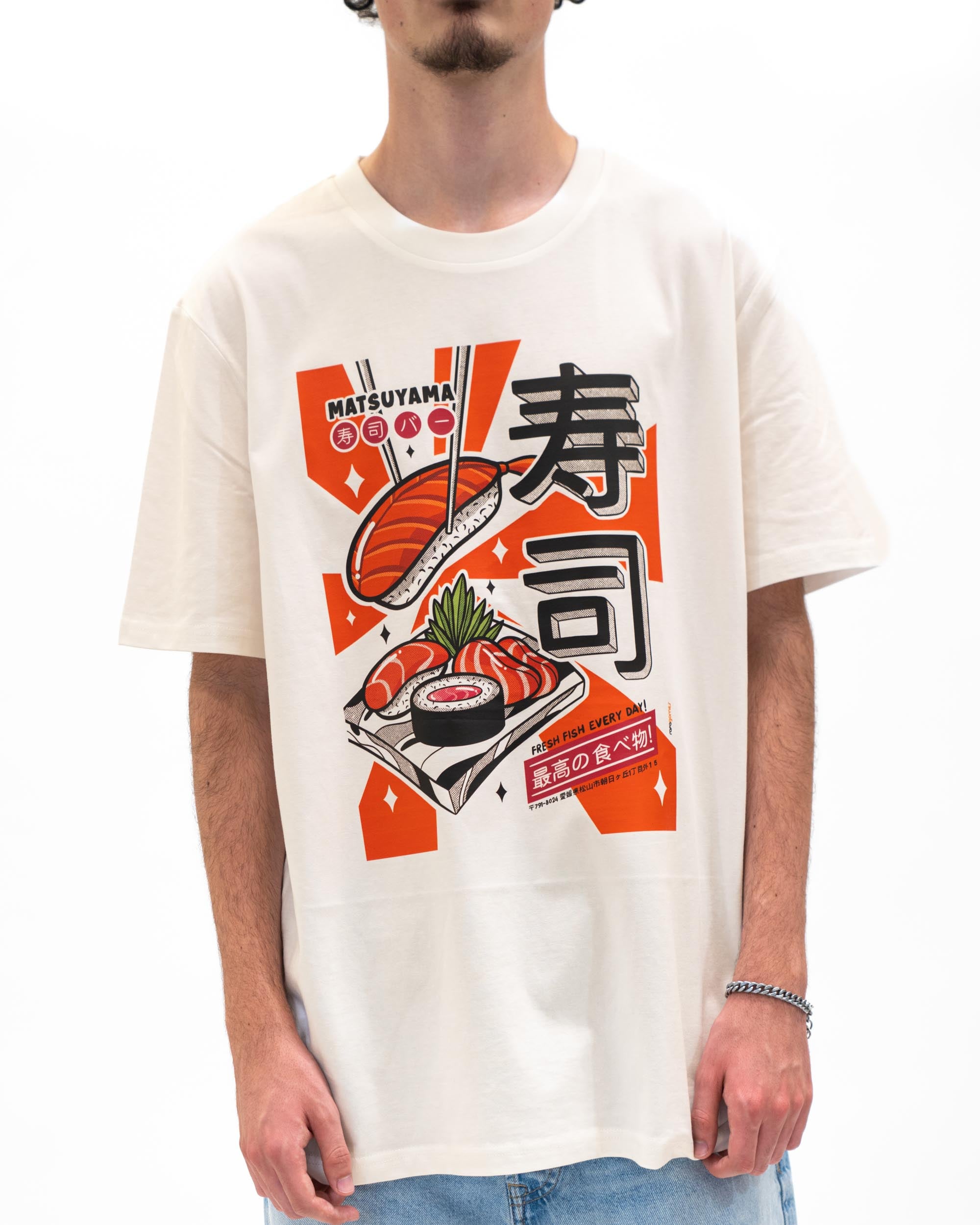 T-shirt Sushi Forever de couleur Blanc cassé par Rafa Gomes