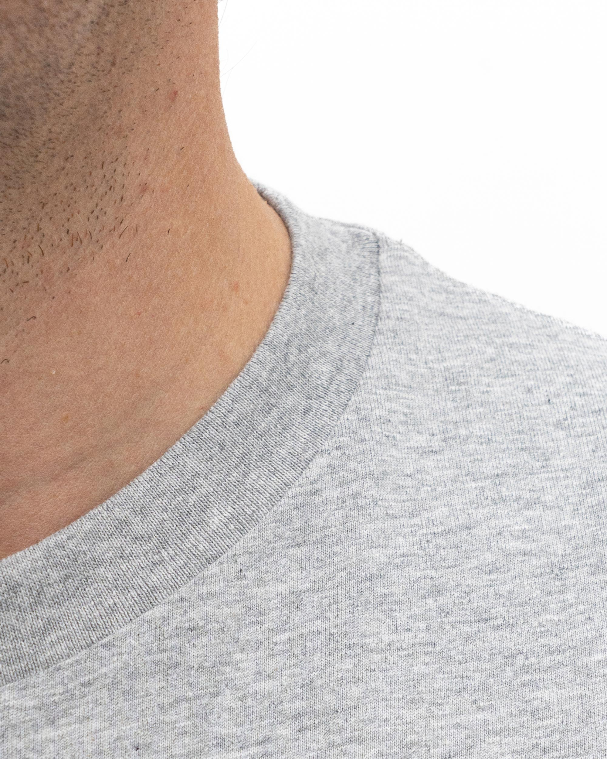 Teeshirt Badge Shield de couleur Gris chiné