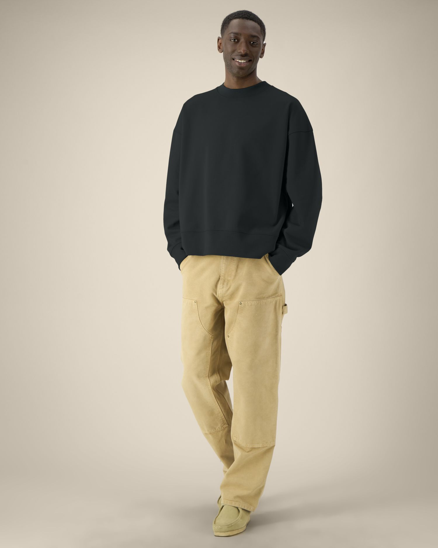 Sweatshirt Ryler de couleur Black - C002 de la marque Stanley/Stella