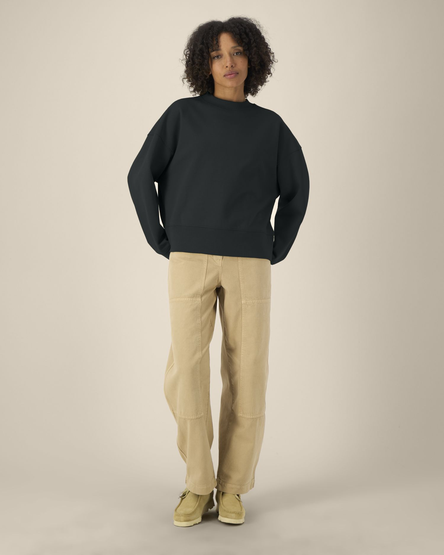 Sweatshirt Ryler de couleur Black - C002 de la marque Stanley/Stella