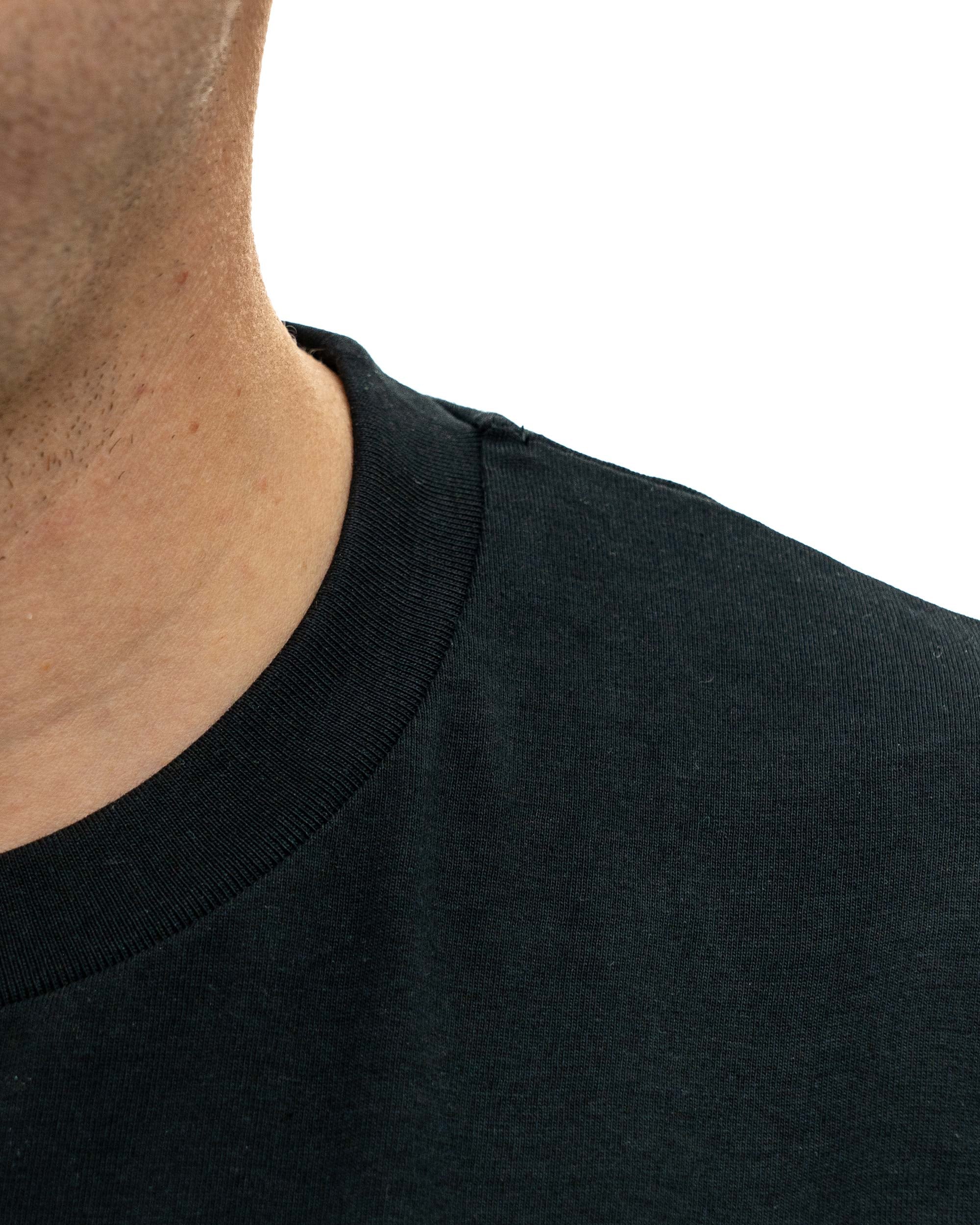 T-shirt Hyrule de couleur Noir