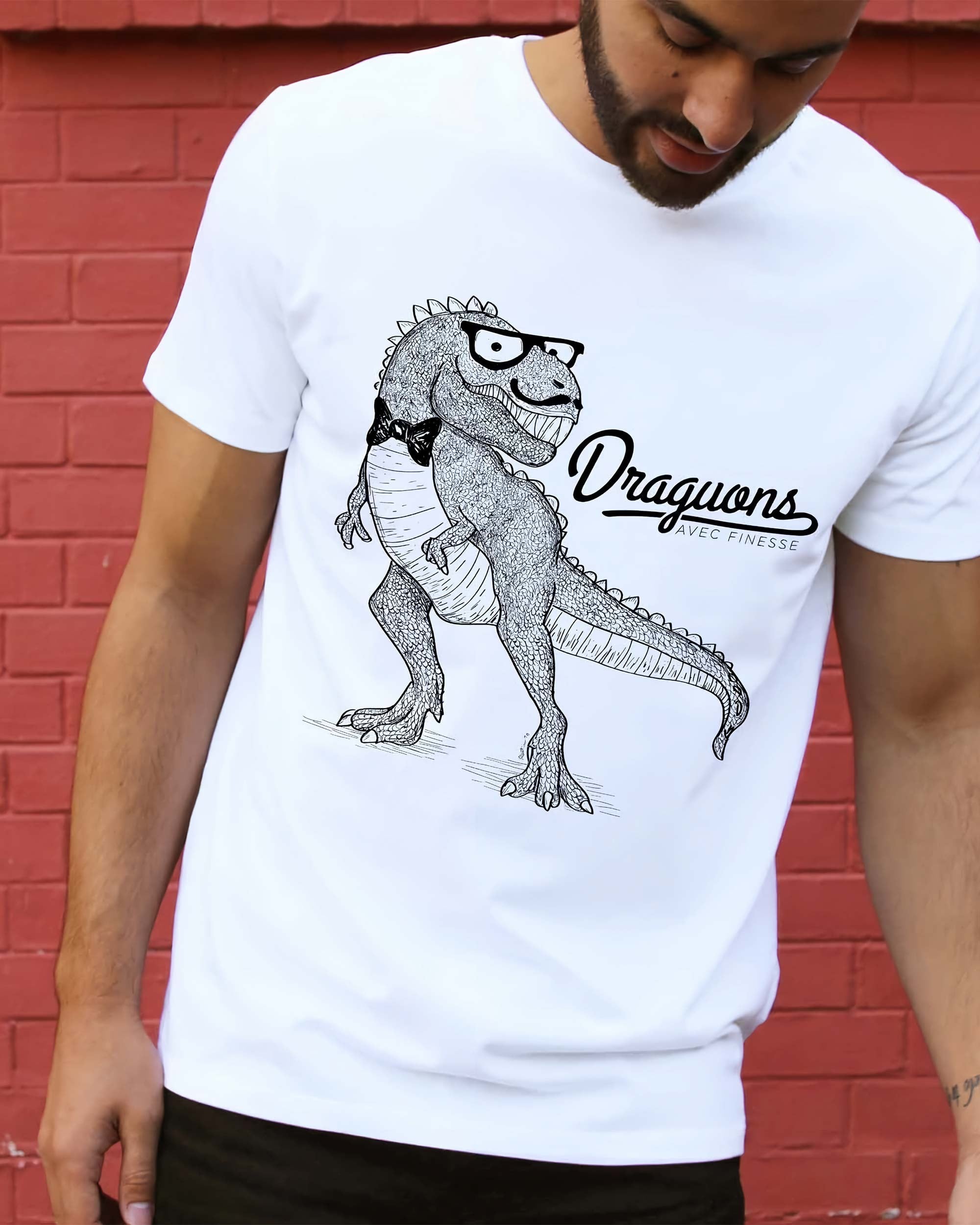 T-shirt Draguons Avec Finesse (En Promo) de couleur Blanc